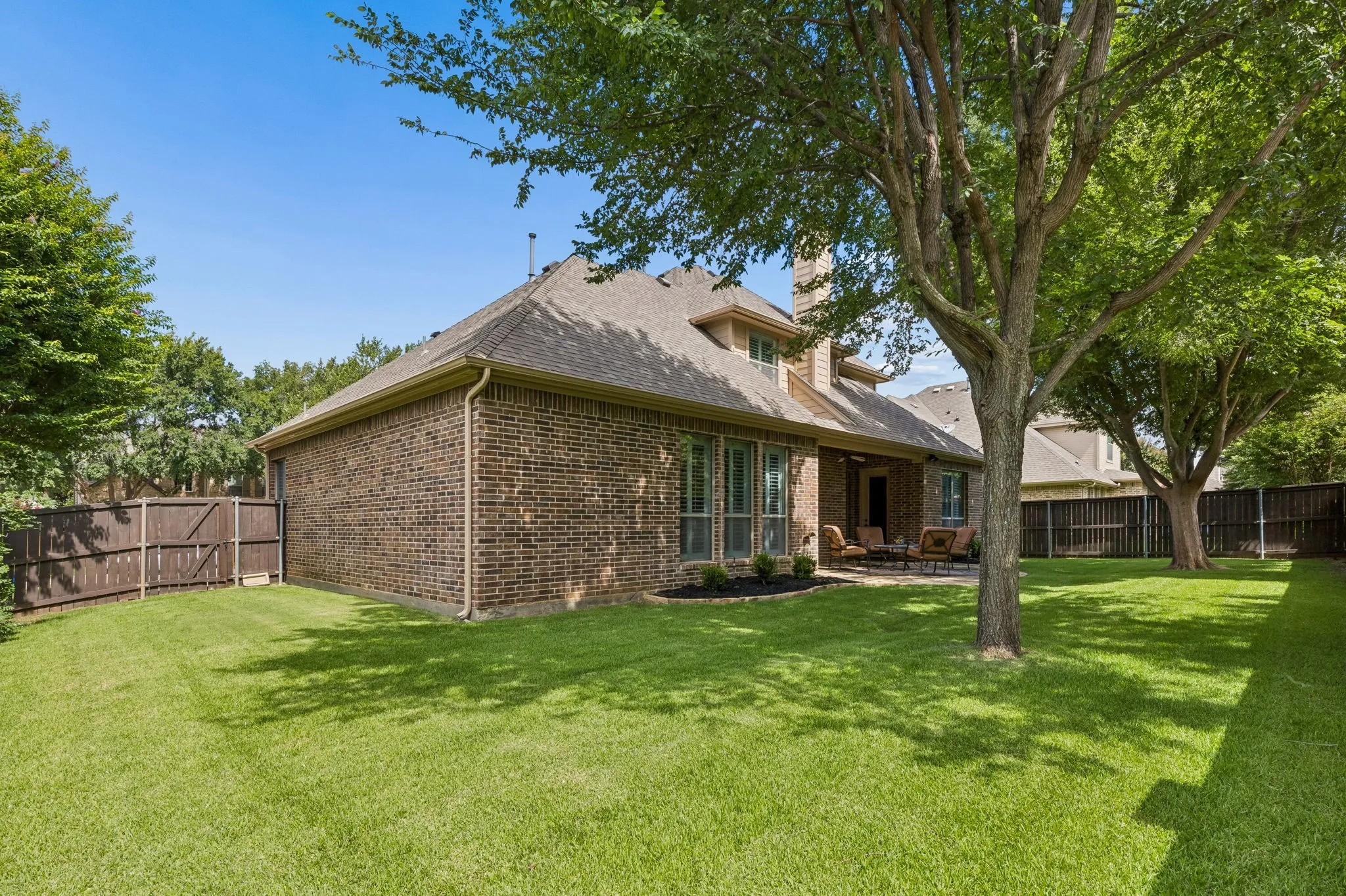 Single Family Residence For Sale in Tarrant County , 1411 Ashmore Court, Keller, Texas 76248, 4 Bedroom, 4 Bathroom, 2 Garage spaces, 3,254 Sqft, built in 2005, mls#21359751, Real Estate Agent in Keller, Homes For Sale in Tarrant county, Homes For Sale in Keller, Realtor in Keller Texas, Real Estate Brokerage Independent Realty Texas, Luminita Cordes Realtor