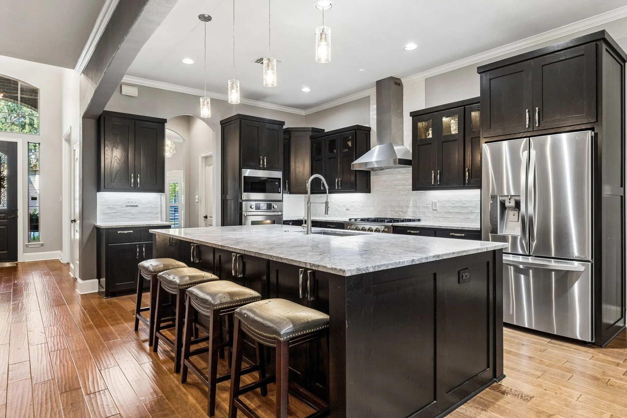 Single Family Residence For Sale in Tarrant County , 1411 Ashmore Court, Keller, Texas 76248, 4 Bedroom, 4 Bathroom, 2 Garage spaces, 3,254 Sqft, built in 2005, mls#21359751, Real Estate Agent in Keller, Homes For Sale in Tarrant county, Homes For Sale in Keller, Realtor in Keller Texas, Real Estate Brokerage Independent Realty Texas, Luminita Cordes Realtor