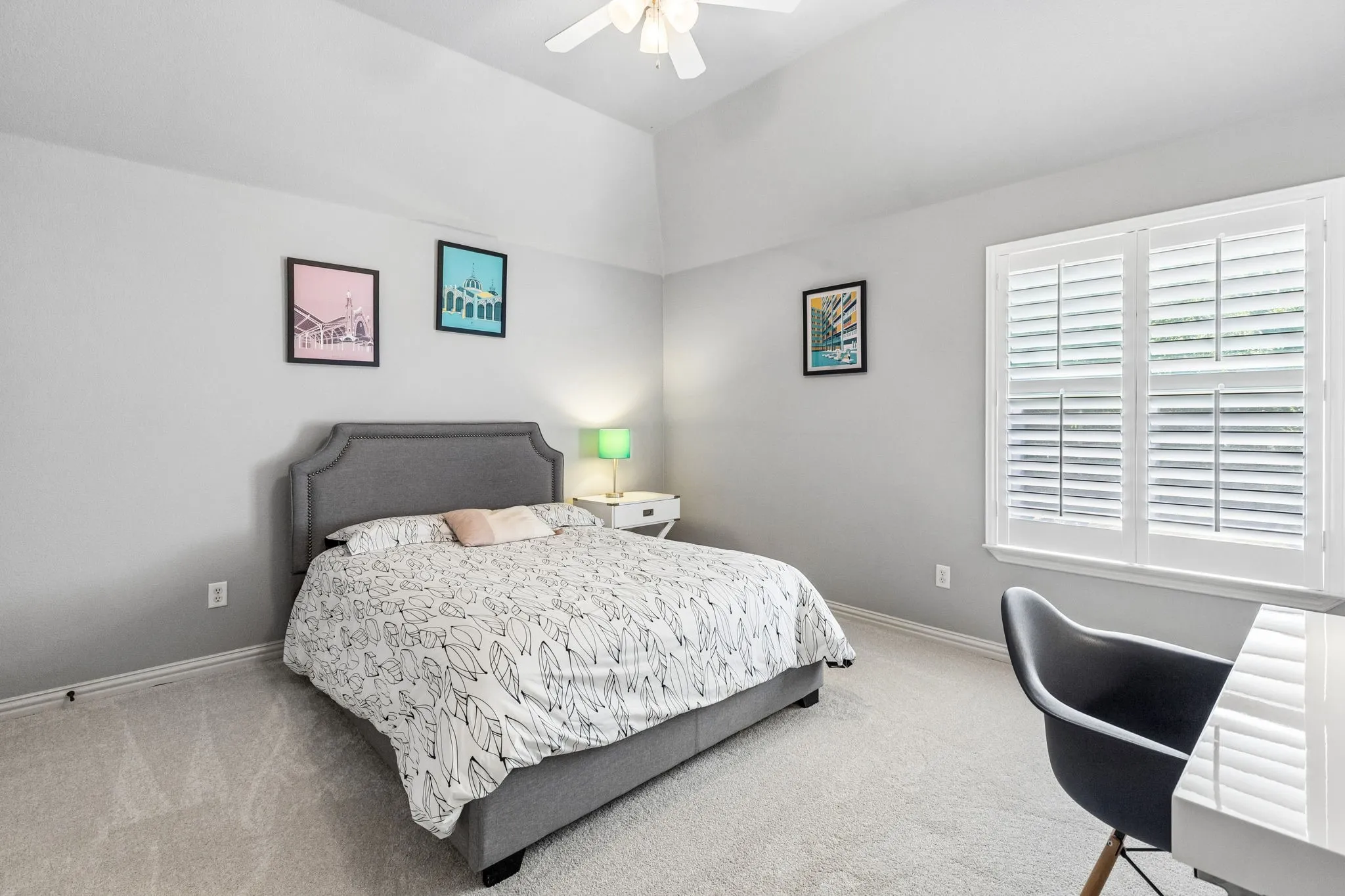 Single Family Residence For Sale in Tarrant County , 1411 Ashmore Court, Keller, Texas 76248, 4 Bedroom, 4 Bathroom, 2 Garage spaces, 3,254 Sqft, built in 2005, mls#21359751, Real Estate Agent in Keller, Homes For Sale in Tarrant county, Homes For Sale in Keller, Realtor in Keller Texas, Real Estate Brokerage Independent Realty Texas, Luminita Cordes Realtor