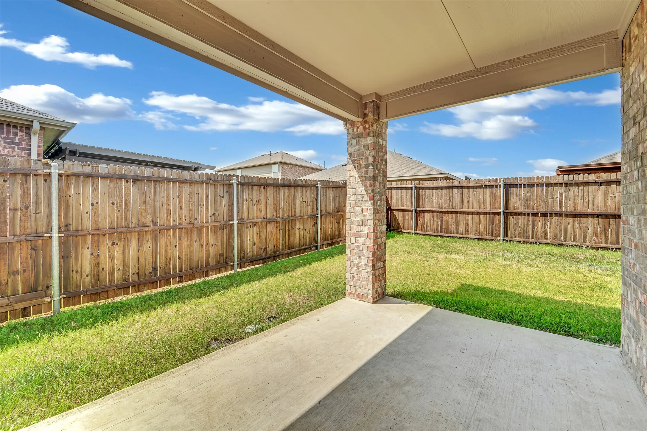 Single Family Residence For Sale in Collin County , 1810 Prairie View Drive, Princeton, Texas 75407, 4 Bedroom, 3 Bathroom, 2 Garage spaces, 1,901 Sqft, built in 2015, mls#21360438, Real Estate Agent in Princeton, Homes For Sale in Collin county, Homes For Sale in Princeton, Realtor in Princeton Texas, Real Estate Brokerage Independent Realty Texas, Luminita Cordes Realtor