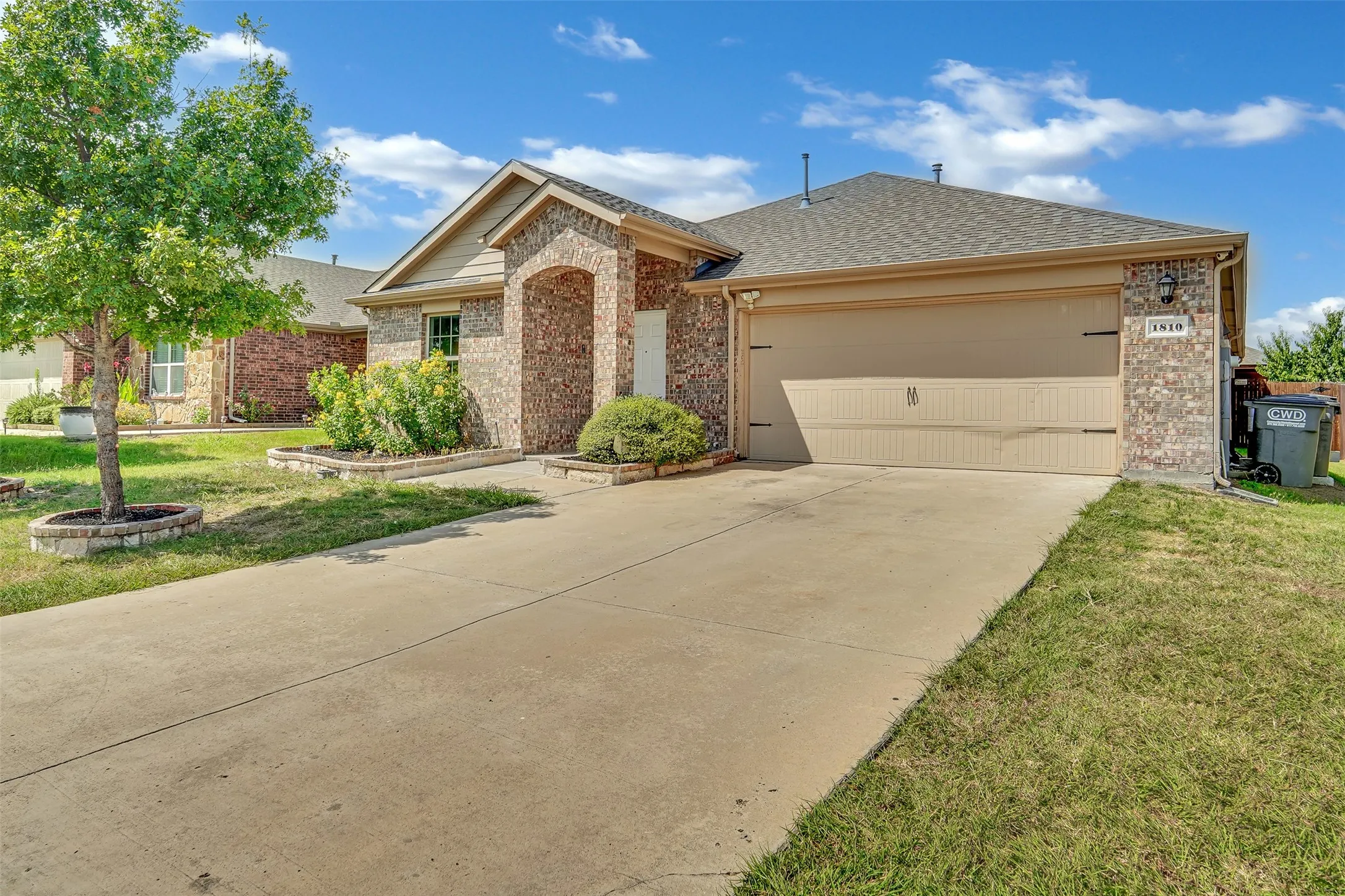 Single Family Residence For Rent in Collin County , 1810 Prairie View Drive, Princeton, Texas 75407, 4 Bedroom, 3 Bathroom, 2 Garage spaces, 1,901 Sqft, built in 2015, Price $2,350, mls#21360331, Real Estate Agent in Princeton, Homes For Rent in Collin county, Homes For Rent in Princeton, Realtor in Princeton Texas, Real Estate Brokerage Independent Realty Texas, Luminita Cordes Realtor