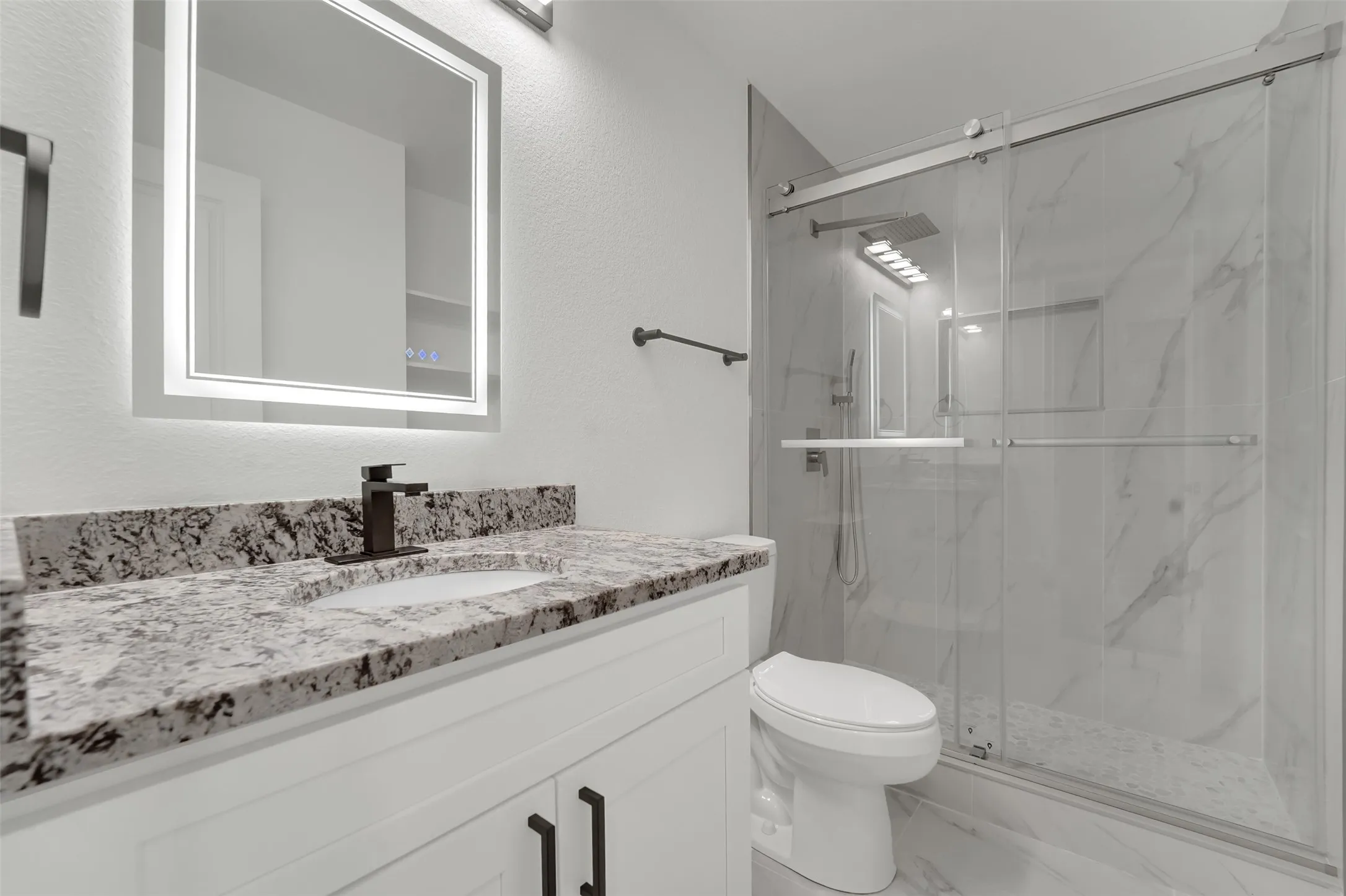 Single Family Residence For Rent in Collin County , 1810 Prairie View Drive, Princeton, Texas 75407, 4 Bedroom, 3 Bathroom, 2 Garage spaces, 1,901 Sqft, built in 2015, Price $2,350, mls#21360331, Real Estate Agent in Princeton, Homes For Rent in Collin county, Homes For Rent in Princeton, Realtor in Princeton Texas, Real Estate Brokerage Independent Realty Texas, Luminita Cordes Realtor