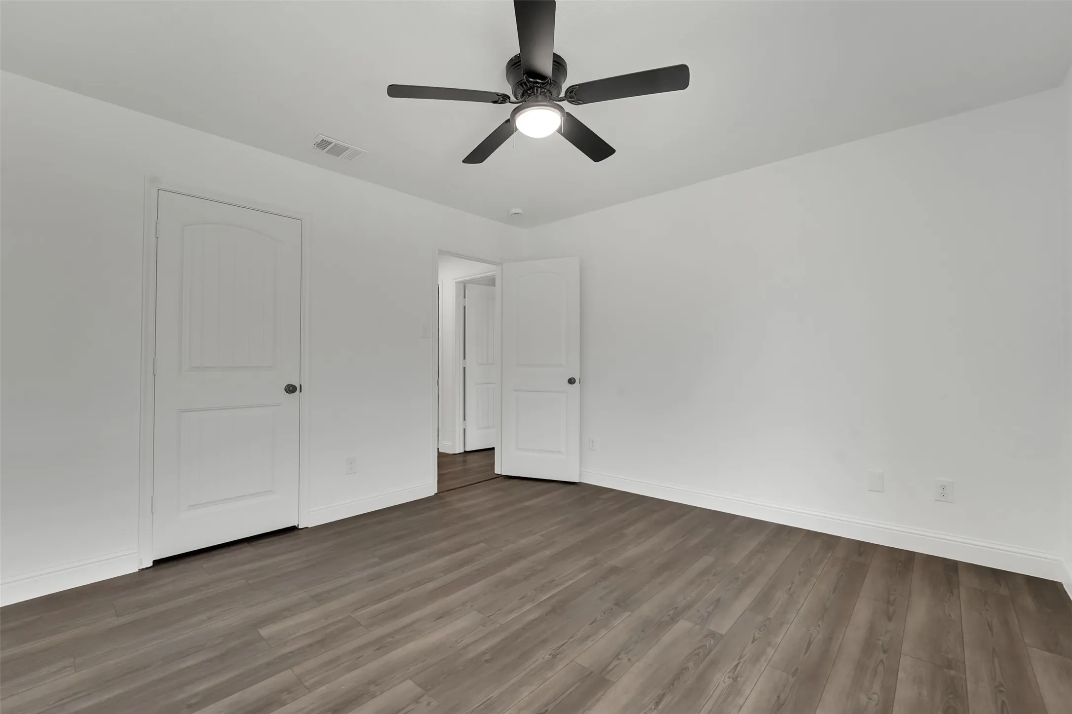 Single Family Residence For Rent in Collin County , 1810 Prairie View Drive, Princeton, Texas 75407, 4 Bedroom, 3 Bathroom, 2 Garage spaces, 1,901 Sqft, built in 2015, Price $2,350, mls#21360331, Real Estate Agent in Princeton, Homes For Rent in Collin county, Homes For Rent in Princeton, Realtor in Princeton Texas, Real Estate Brokerage Independent Realty Texas, Luminita Cordes Realtor
