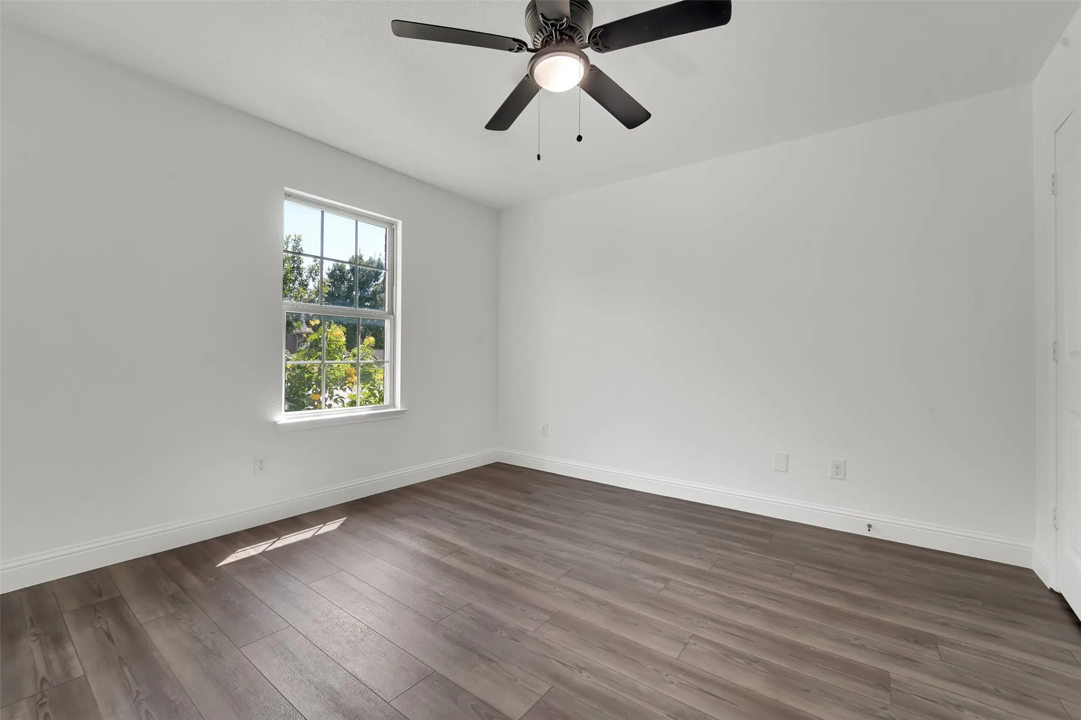 Single Family Residence For Rent in Collin County , 1810 Prairie View Drive, Princeton, Texas 75407, 4 Bedroom, 3 Bathroom, 2 Garage spaces, 1,901 Sqft, built in 2015, Price $2,350, mls#21360331, Real Estate Agent in Princeton, Homes For Rent in Collin county, Homes For Rent in Princeton, Realtor in Princeton Texas, Real Estate Brokerage Independent Realty Texas, Luminita Cordes Realtor