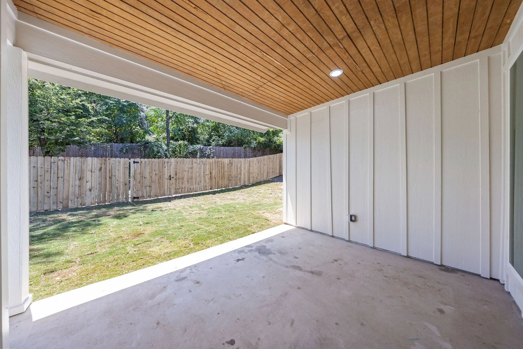 Single Family Residence For Sale in Tarrant County , 705 Cliff Street, Fort Worth, Texas 76164, 4 Bedroom, 2 Bathroom, 2 Garage spaces, 1,950 Sqft, built in 2026, mls#21360591, Real Estate Agent in Fort Worth, Homes For Sale in Tarrant county, Homes For Sale in Fort Worth, Realtor in Fort Worth Texas, Real Estate Brokerage Independent Realty Texas, Luminita Cordes Realtor