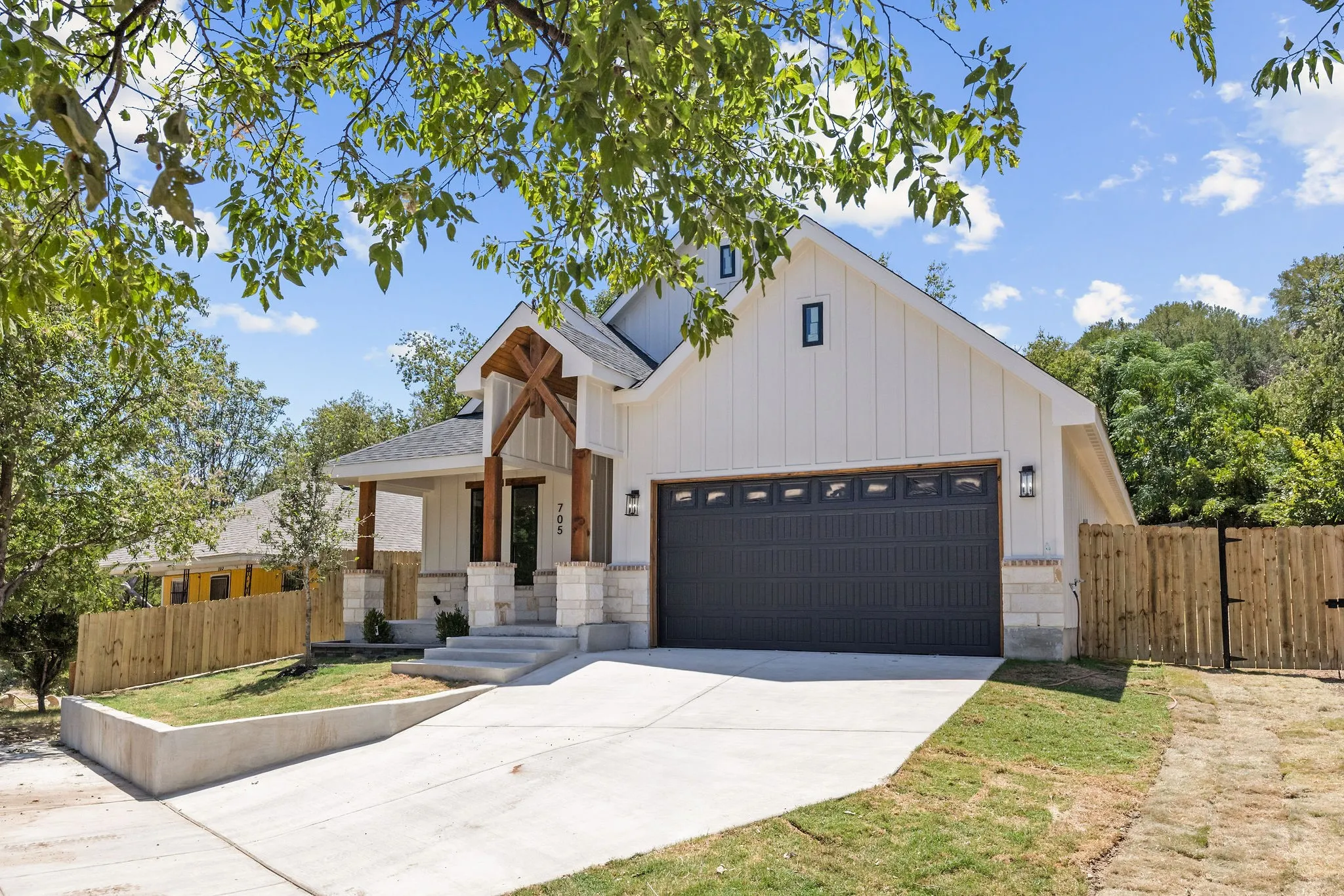 Single Family Residence For Sale in Tarrant County , 705 Cliff Street, Fort Worth, Texas 76164, 4 Bedroom, 2 Bathroom, 2 Garage spaces, 1,950 Sqft, built in 2026, mls#21360591, Real Estate Agent in Fort Worth, Homes For Sale in Tarrant county, Homes For Sale in Fort Worth, Realtor in Fort Worth Texas, Real Estate Brokerage Independent Realty Texas, Luminita Cordes Realtor