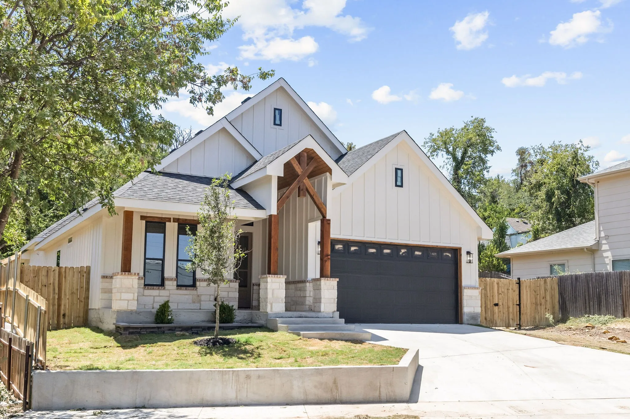 Single Family Residence For Sale in Tarrant County , 705 Cliff Street, Fort Worth, Texas 76164, 4 Bedroom, 2 Bathroom, 2 Garage spaces, 1,950 Sqft, built in 2026, mls#21360591, Real Estate Agent in Fort Worth, Homes For Sale in Tarrant county, Homes For Sale in Fort Worth, Realtor in Fort Worth Texas, Real Estate Brokerage Independent Realty Texas, Luminita Cordes Realtor