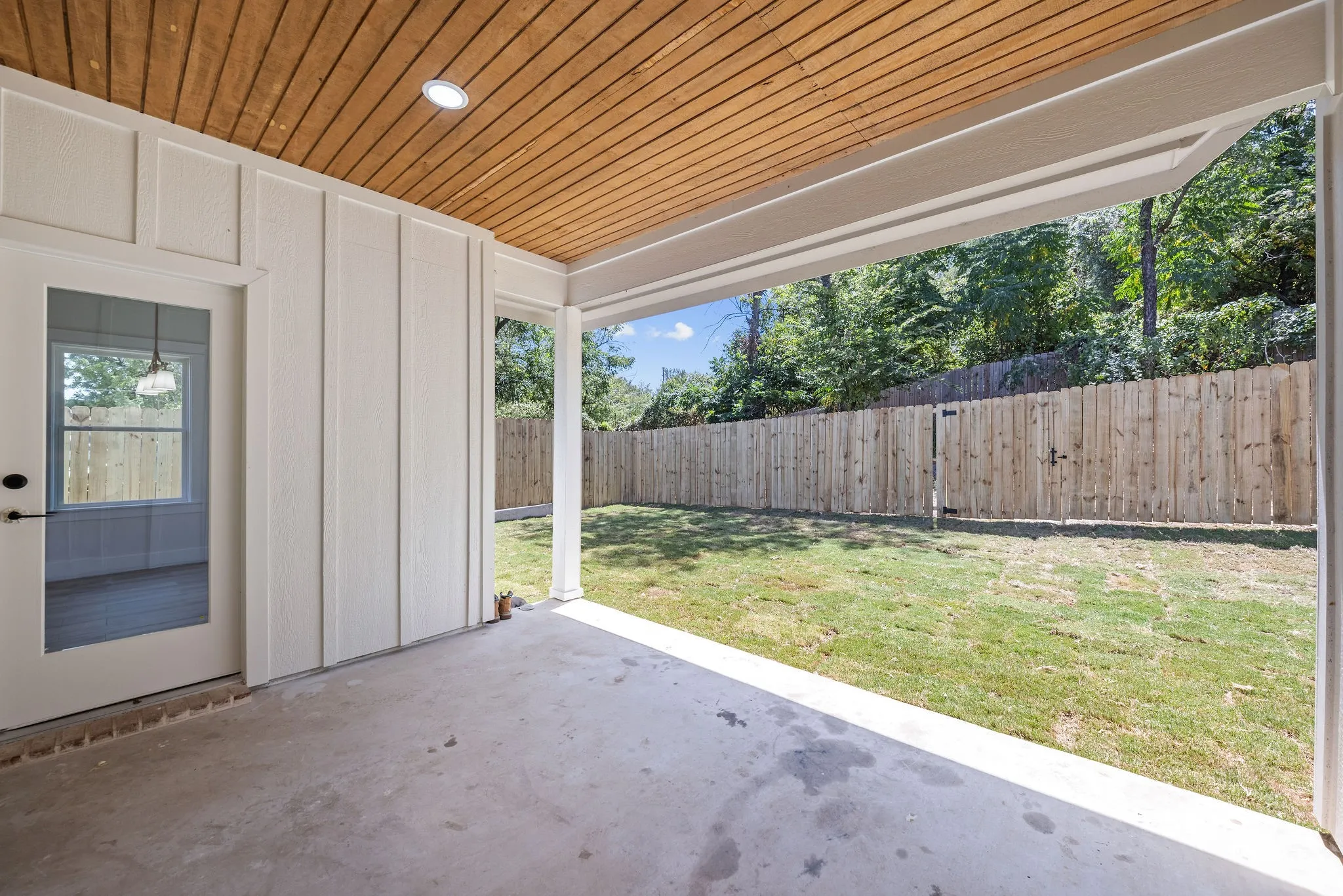 Single Family Residence For Sale in Tarrant County , 705 Cliff Street, Fort Worth, Texas 76164, 4 Bedroom, 2 Bathroom, 2 Garage spaces, 1,950 Sqft, built in 2026, mls#21360591, Real Estate Agent in Fort Worth, Homes For Sale in Tarrant county, Homes For Sale in Fort Worth, Realtor in Fort Worth Texas, Real Estate Brokerage Independent Realty Texas, Luminita Cordes Realtor