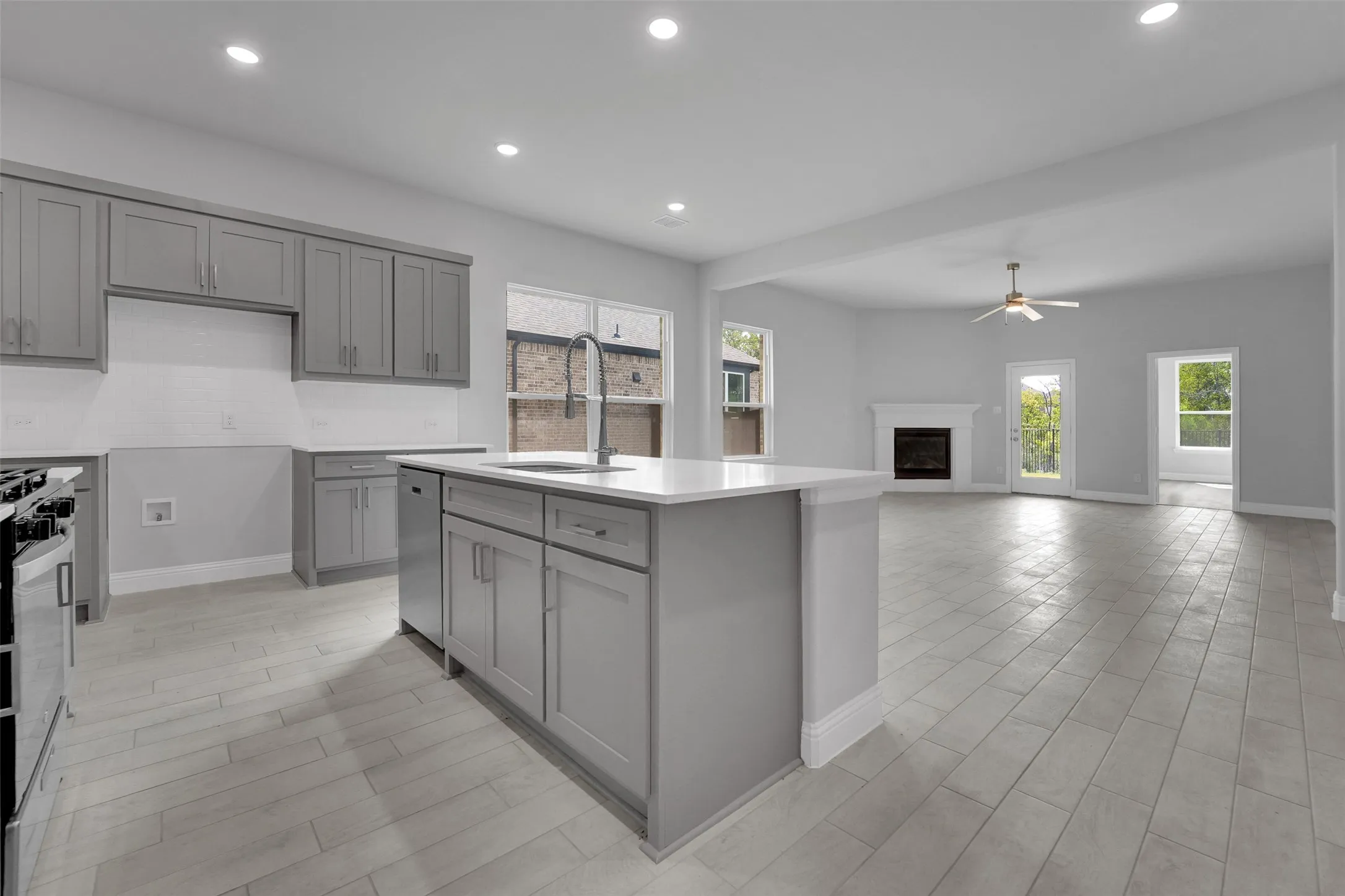 Single Family Residence For Rent in Collin County , 3004 Cremini Falls, Princeton, Texas 75407, 5 Bedroom, 3 Bathroom, 2 Garage spaces, 2,591 Sqft, built in 2024, mls#21360048, Real Estate Agent in Princeton, Homes For Rent in Collin county, Homes For Rent in Princeton, Realtor in Princeton Texas, Real Estate Brokerage Independent Realty Texas, Luminita Cordes Realtor