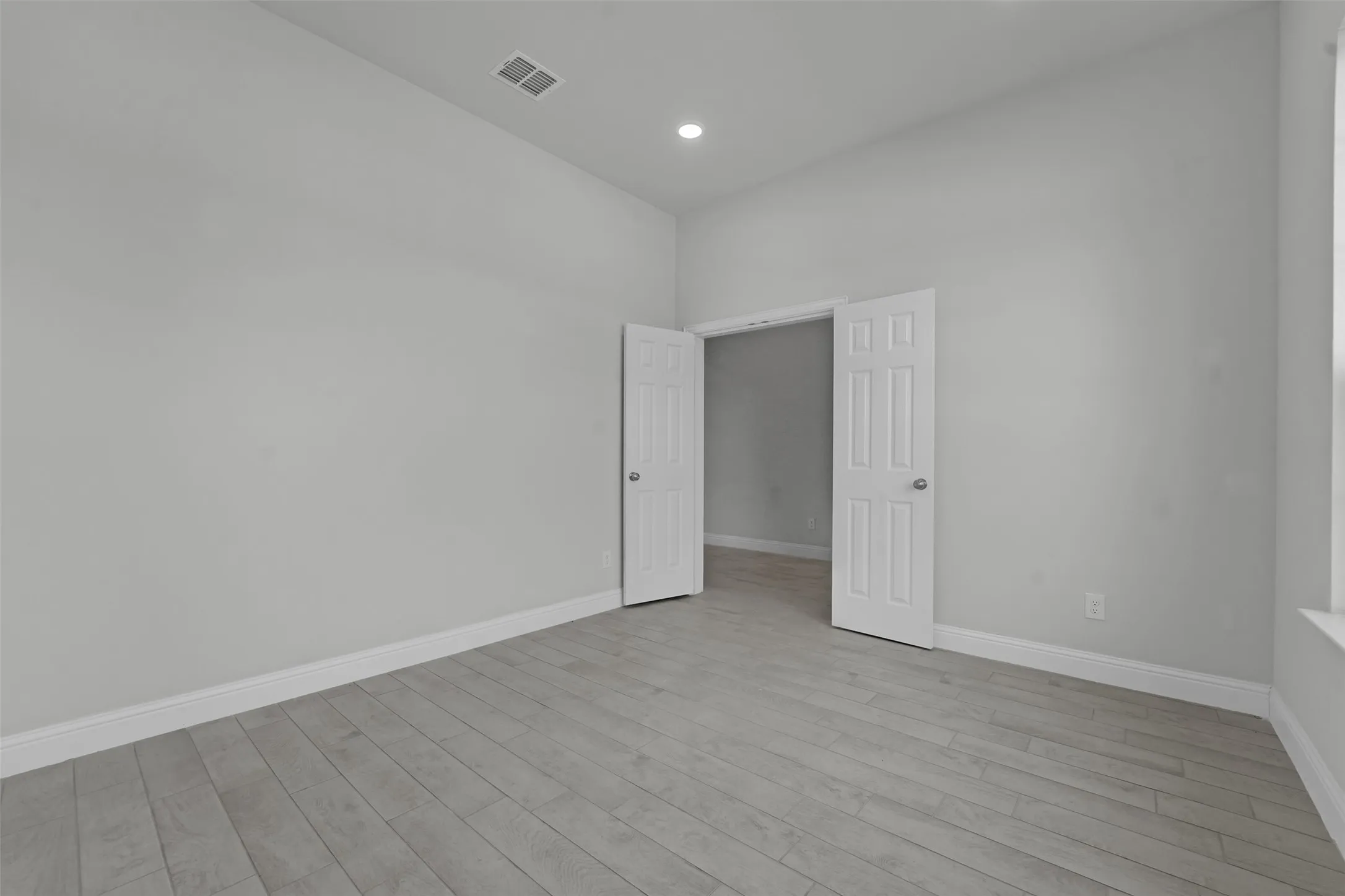 Single Family Residence For Rent in Collin County , 3004 Cremini Falls, Princeton, Texas 75407, 5 Bedroom, 3 Bathroom, 2 Garage spaces, 2,591 Sqft, built in 2024, mls#21360048, Real Estate Agent in Princeton, Homes For Rent in Collin county, Homes For Rent in Princeton, Realtor in Princeton Texas, Real Estate Brokerage Independent Realty Texas, Luminita Cordes Realtor