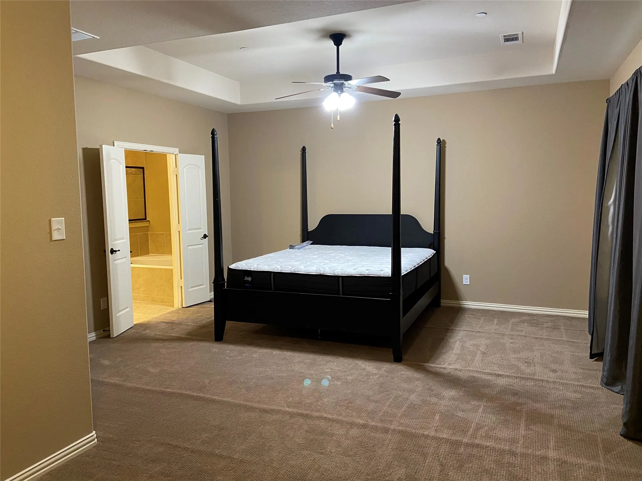 Townhouse For Rent in Dallas County , 6464 Naples Drive, Irving, Texas 75039, 3 Bedroom, 4 Bathroom, 2 Garage spaces, 3,133 Sqft, built in 2012, mls#21360658, Real Estate Agent in Irving, Homes For Rent in Dallas county, Homes For Rent in Irving, Realtor in Irving Texas, Real Estate Brokerage Independent Realty Texas, Luminita Cordes Realtor