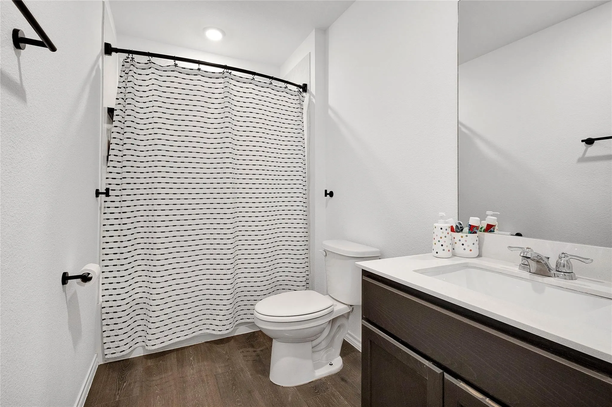 Single Family Residence For Sale in Hunt County , 3223 Buttonbush Drive, Royse City, Texas 75189, 4 Bedroom, 2 Bathroom, 2 Garage spaces, 1,948 Sqft, built in 2021, mls#21358270, Real Estate Agent in Royse City, Homes For Sale in Hunt county, Homes For Sale in Royse City, Realtor in Royse City Texas, Real Estate Brokerage Independent Realty Texas, Luminita Cordes Realtor
