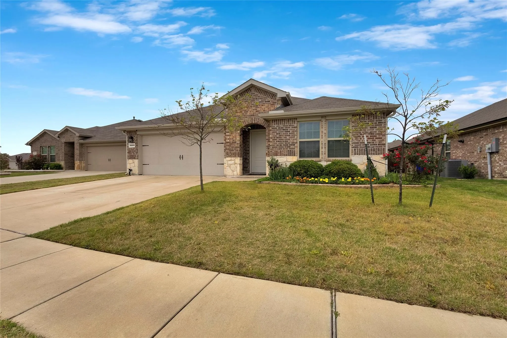 Single Family Residence For Sale in Hunt County , 3223 Buttonbush Drive, Royse City, Texas 75189, 4 Bedroom, 2 Bathroom, 2 Garage spaces, 1,948 Sqft, built in 2021, mls#21358270, Real Estate Agent in Royse City, Homes For Sale in Hunt county, Homes For Sale in Royse City, Realtor in Royse City Texas, Real Estate Brokerage Independent Realty Texas, Luminita Cordes Realtor
