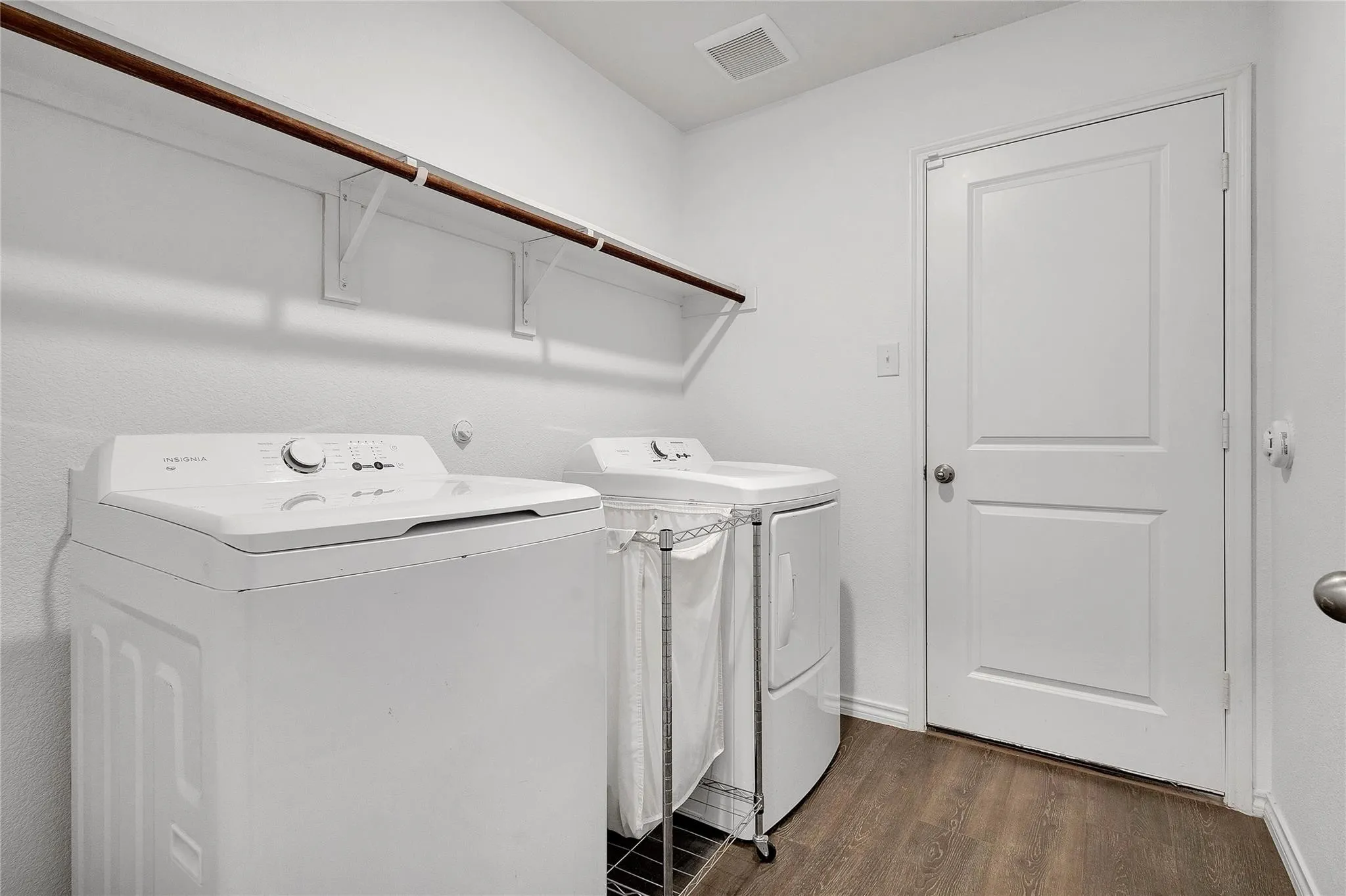 Single Family Residence For Sale in Hunt County , 3223 Buttonbush Drive, Royse City, Texas 75189, 4 Bedroom, 2 Bathroom, 2 Garage spaces, 1,948 Sqft, built in 2021, mls#21358270, Real Estate Agent in Royse City, Homes For Sale in Hunt county, Homes For Sale in Royse City, Realtor in Royse City Texas, Real Estate Brokerage Independent Realty Texas, Luminita Cordes Realtor