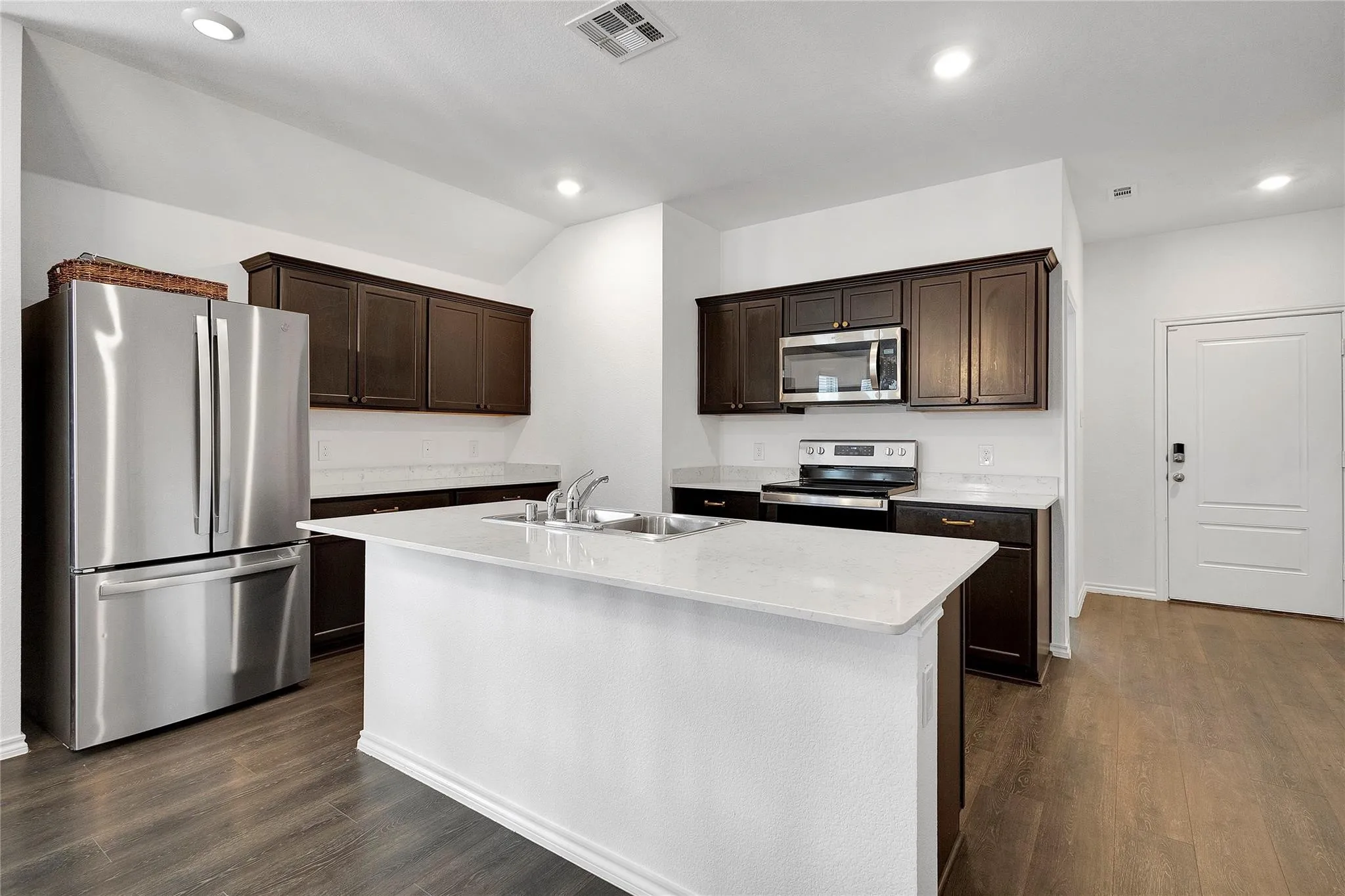 Single Family Residence For Sale in Hunt County , 3223 Buttonbush Drive, Royse City, Texas 75189, 4 Bedroom, 2 Bathroom, 2 Garage spaces, 1,948 Sqft, built in 2021, mls#21358270, Real Estate Agent in Royse City, Homes For Sale in Hunt county, Homes For Sale in Royse City, Realtor in Royse City Texas, Real Estate Brokerage Independent Realty Texas, Luminita Cordes Realtor