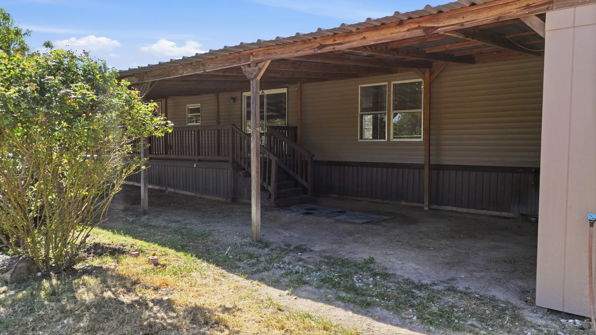 Manufactured Home For Sale in Parker County , 110 Draper Drive, Springtown, Texas 76082, 4 Bedroom, 2 Bathroom, Garage spaces, 2,432 Sqft, built in 2006, mls#21332187, Real Estate Agent in Springtown, Homes For Sale in Parker county, Homes For Sale in Springtown, Realtor in Springtown Texas, Real Estate Brokerage Independent Realty Texas, Luminita Cordes Realtor