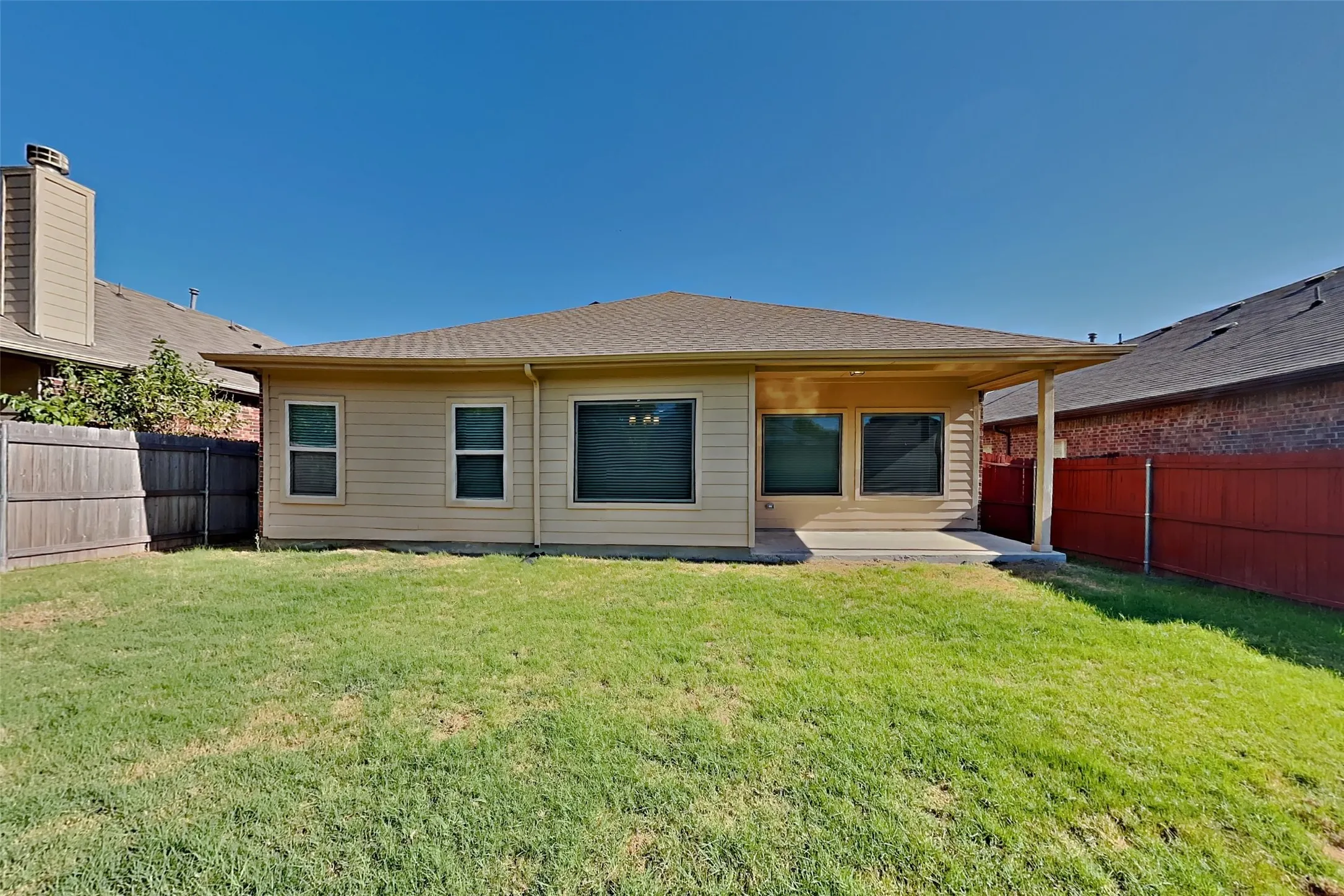 Single Family Residence For Rent in Tarrant County , 1716 Kachina Lodge Road, Fort Worth, Texas 76131, 3 Bedroom, 2 Bathroom, 2 Garage spaces, 1,590 Sqft, built in 2015, mls#21361030, Real Estate Agent in Fort Worth, Homes For Rent in Tarrant county, Homes For Rent in Fort Worth, Realtor in Fort Worth Texas, Real Estate Brokerage Independent Realty Texas, Luminita Cordes Realtor