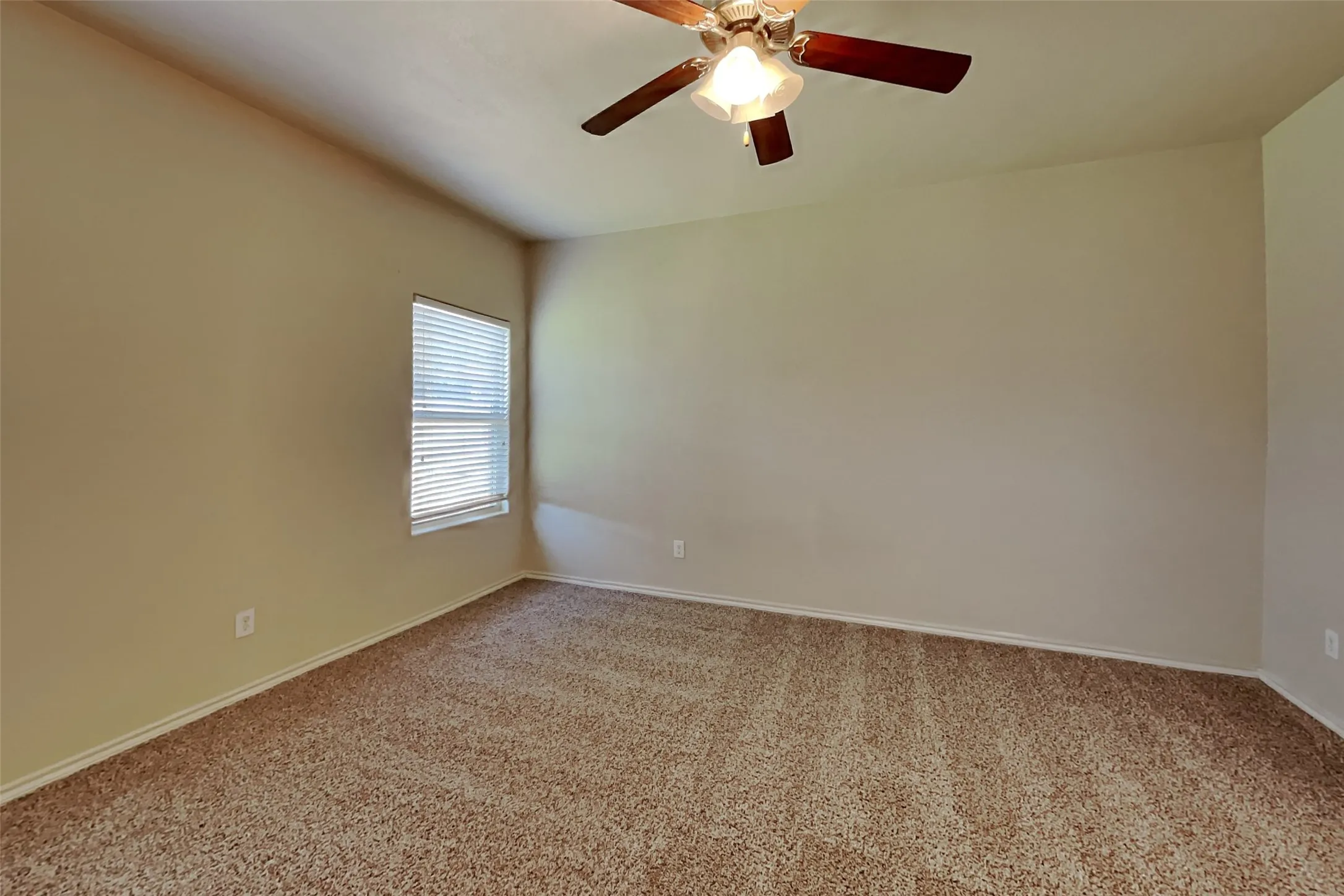 Single Family Residence For Rent in Tarrant County , 1716 Kachina Lodge Road, Fort Worth, Texas 76131, 3 Bedroom, 2 Bathroom, 2 Garage spaces, 1,590 Sqft, built in 2015, mls#21361030, Real Estate Agent in Fort Worth, Homes For Rent in Tarrant county, Homes For Rent in Fort Worth, Realtor in Fort Worth Texas, Real Estate Brokerage Independent Realty Texas, Luminita Cordes Realtor