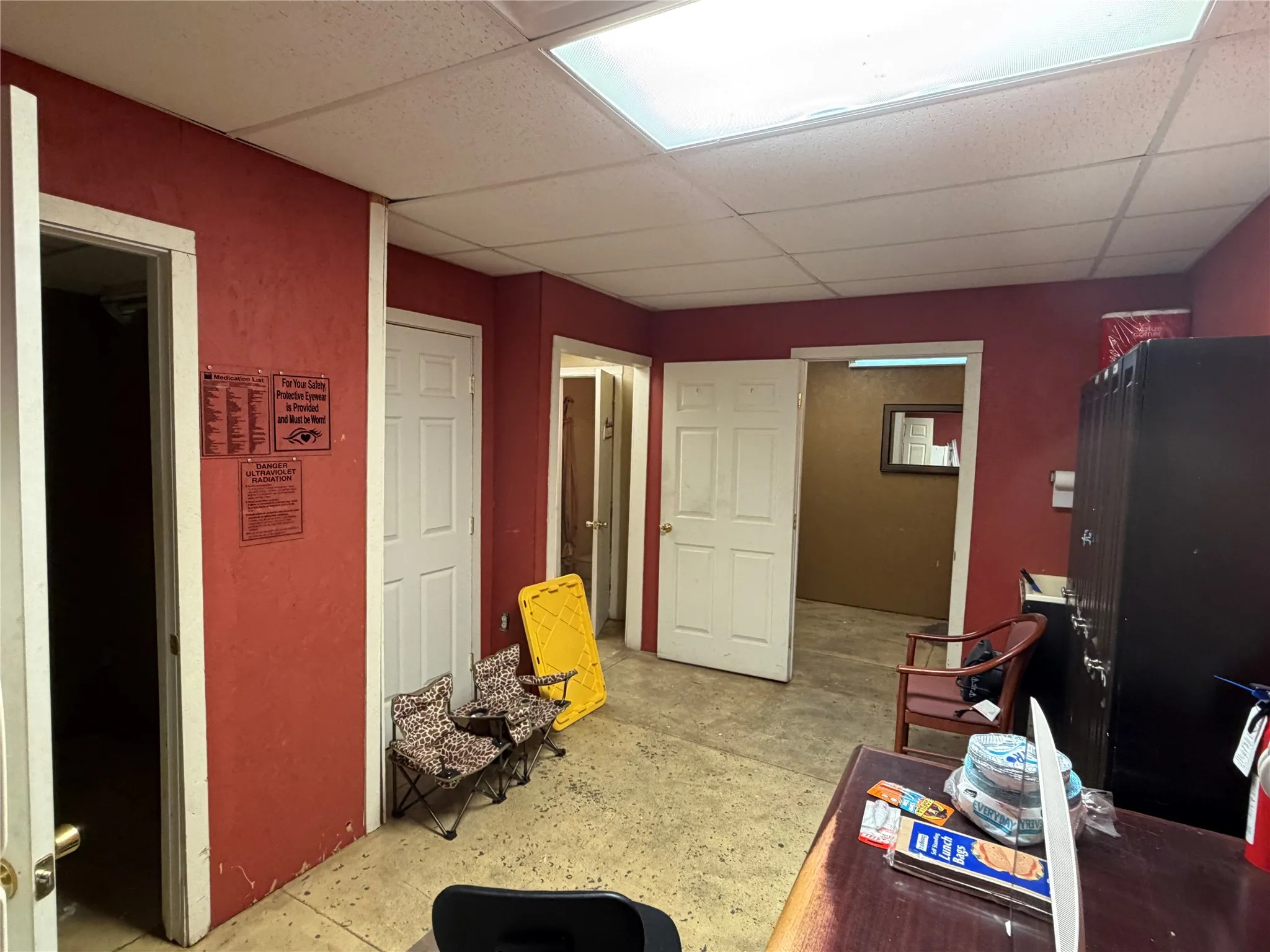 Retail For Sale in Baylor County , 412 N Main Street N, Seymour, Texas 76380, 0, 0, Garage spaces, 0 Sqft, built in 1920, Price $150,000, mls#21360886, Real Estate Agent in Seymour, Homes For Sale in Baylor county, Homes For Sale in Seymour, Realtor in Seymour Texas, Real Estate Brokerage Independent Realty Texas, Luminita Cordes Realtor