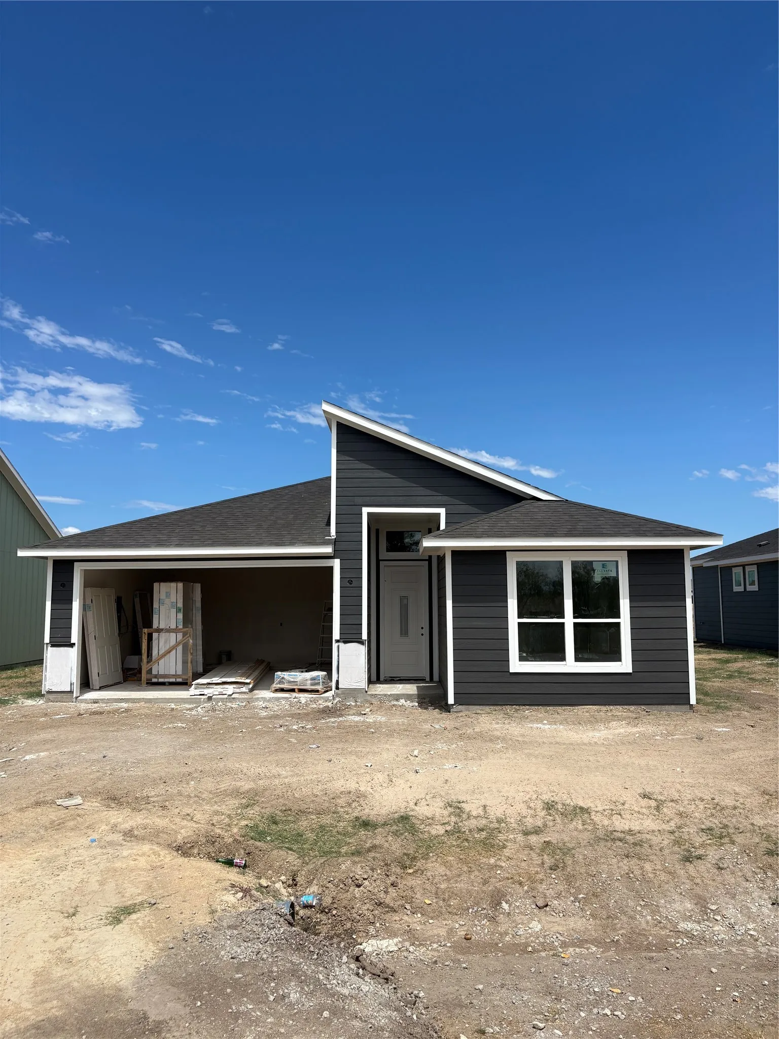 Single Family Residence For Rent in Henderson County , 131 Walker Lane, Mabank, Texas 75147, 3 Bedroom, 2 Bathroom, 2 Garage spaces, 1,922 Sqft, built in 2026, mls#21361032, Real Estate Agent in Mabank, Homes For Rent in Henderson county, Homes For Rent in Mabank, Realtor in Mabank Texas, Real Estate Brokerage Independent Realty Texas, Luminita Cordes Realtor