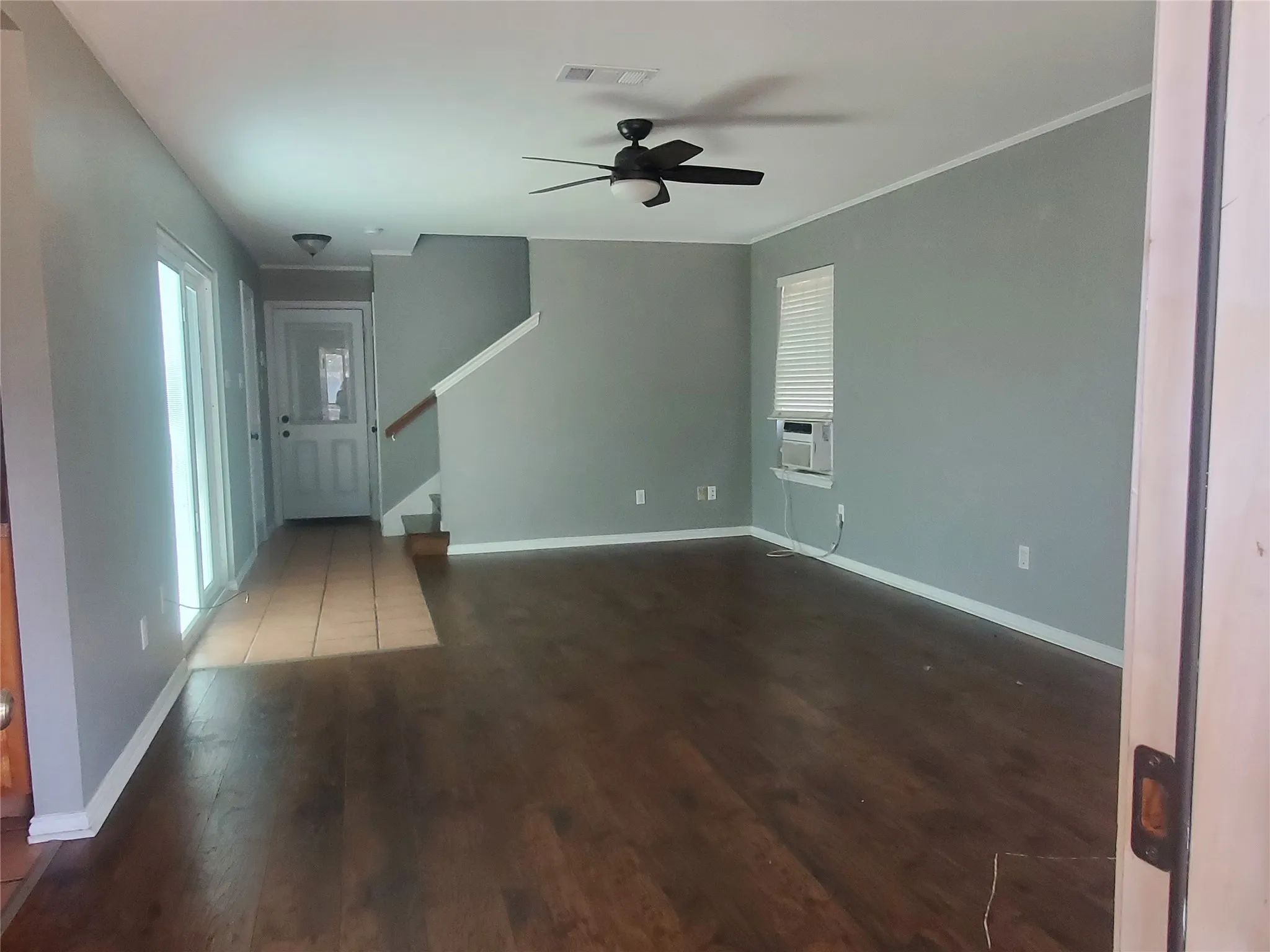 Single Family Residence For Rent in Dallas County , 3607 Hamburg Court, Dallas, Texas 75215, 3 Bedroom, 3 Bathroom, 2 Garage spaces, 1,333 Sqft, built in 2004, mls#21348044, Real Estate Agent in Dallas, Homes For Rent in Dallas county, Homes For Rent in Dallas, Realtor in Dallas Texas, Real Estate Brokerage Independent Realty Texas, Luminita Cordes Realtor