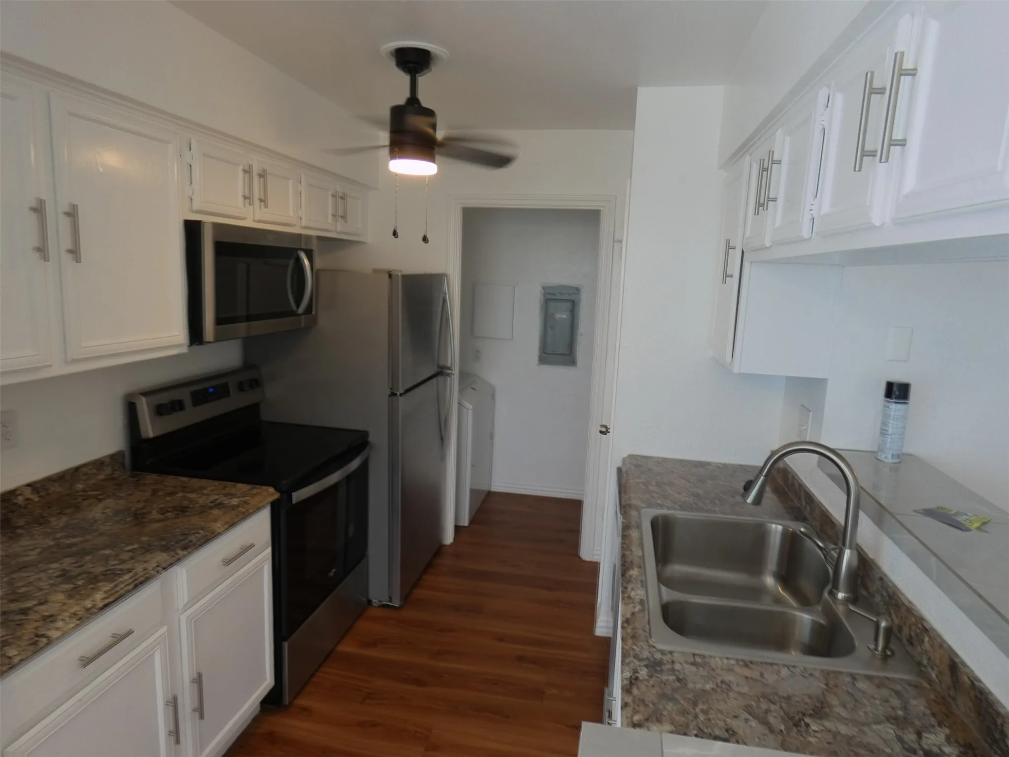 Condominium For Rent in Dallas County , 5805 Lake Hubbard Parkway 202, Garland, Texas 75043, 2 Bedroom, 2 Bathroom, Garage spaces, 1,012 Sqft, built in 1983, mls#21361010, Real Estate Agent in Garland, Homes For Rent in Dallas county, Homes For Rent in Garland, Realtor in Garland Texas, Real Estate Brokerage Independent Realty Texas, Luminita Cordes Realtor
