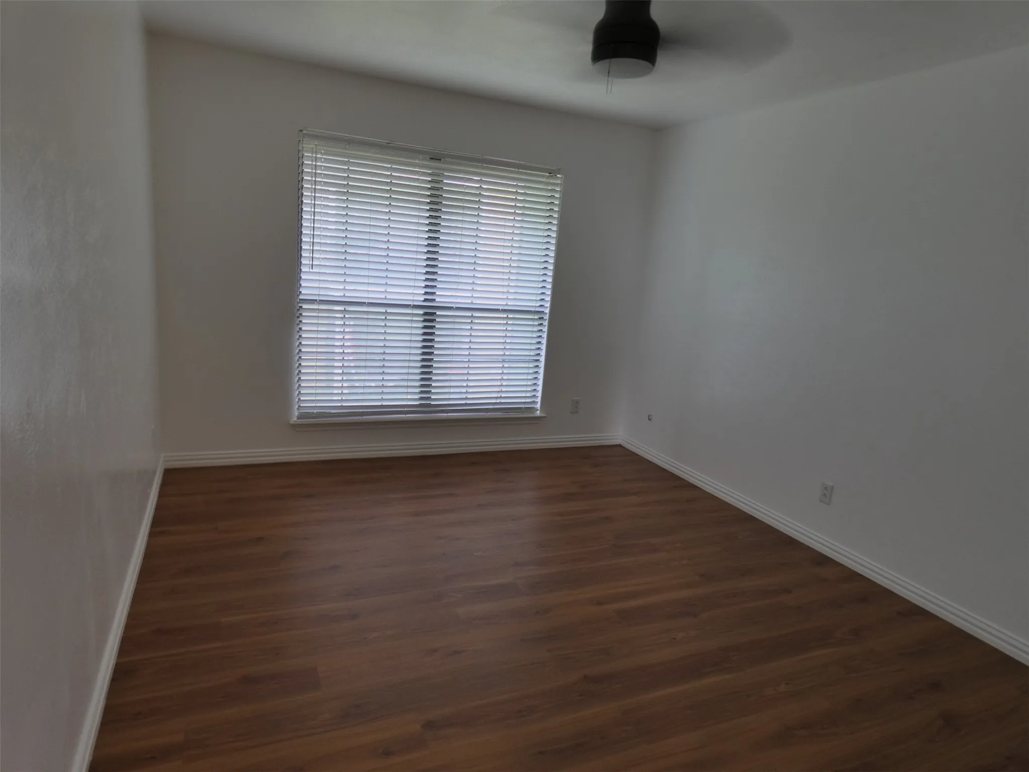Condominium For Rent in Dallas County , 5805 Lake Hubbard Parkway 202, Garland, Texas 75043, 2 Bedroom, 2 Bathroom, Garage spaces, 1,012 Sqft, built in 1983, mls#21361010, Real Estate Agent in Garland, Homes For Rent in Dallas county, Homes For Rent in Garland, Realtor in Garland Texas, Real Estate Brokerage Independent Realty Texas, Luminita Cordes Realtor