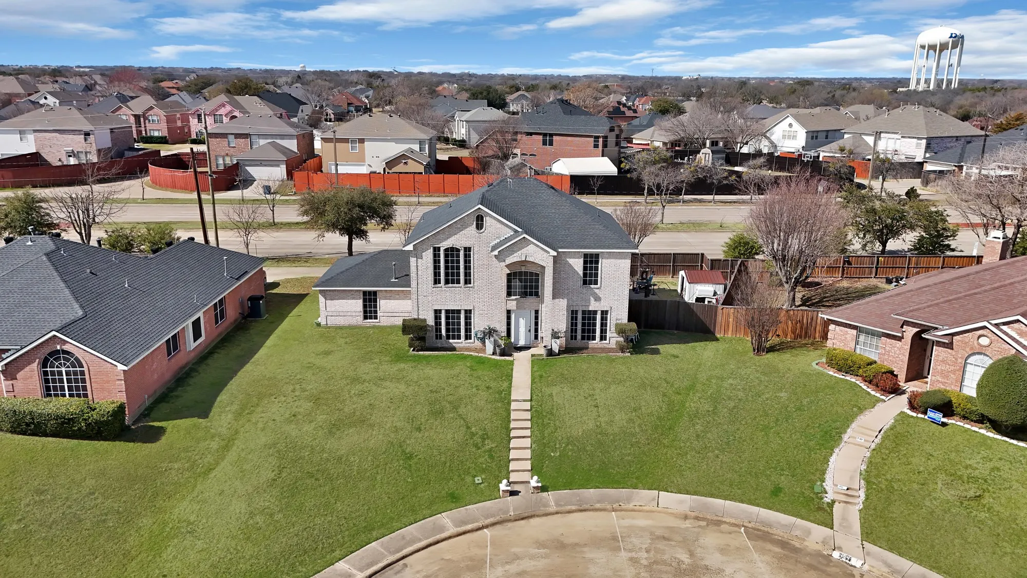 Single Family Residence For Rent in Dallas County , 745 Woodridge Drive, De Soto, Texas 75115, 4 Bedroom, 3 Bathroom, 2 Garage spaces, 2,382 Sqft, built in 2000, mls#21350663, Real Estate Agent in De Soto, Homes For Rent in Dallas county, Homes For Rent in De Soto, Realtor in De Soto Texas, Real Estate Brokerage Independent Realty Texas, Luminita Cordes Realtor