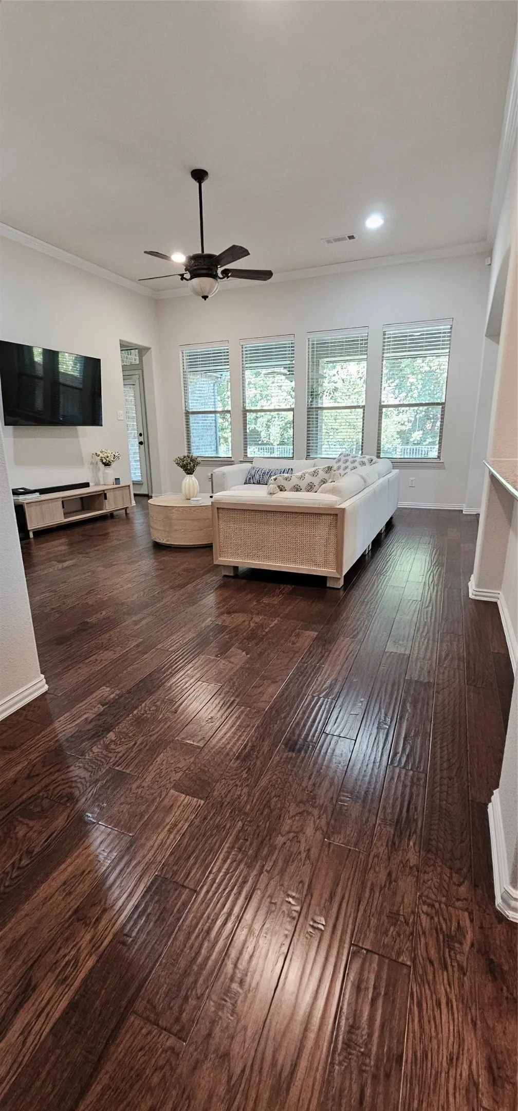 Single Family Residence For Rent in Collin County , 2908 Kirkwood Drive, Mc Kinney, Texas 75071, 3 Bedroom, 2 Bathroom, 2 Garage spaces, 2,279 Sqft, built in 2012, mls#21360883, Real Estate Agent in Mc Kinney, Homes For Rent in Collin county, Homes For Rent in Mc Kinney, Realtor in Mc Kinney Texas, Real Estate Brokerage Independent Realty Texas, Luminita Cordes Realtor