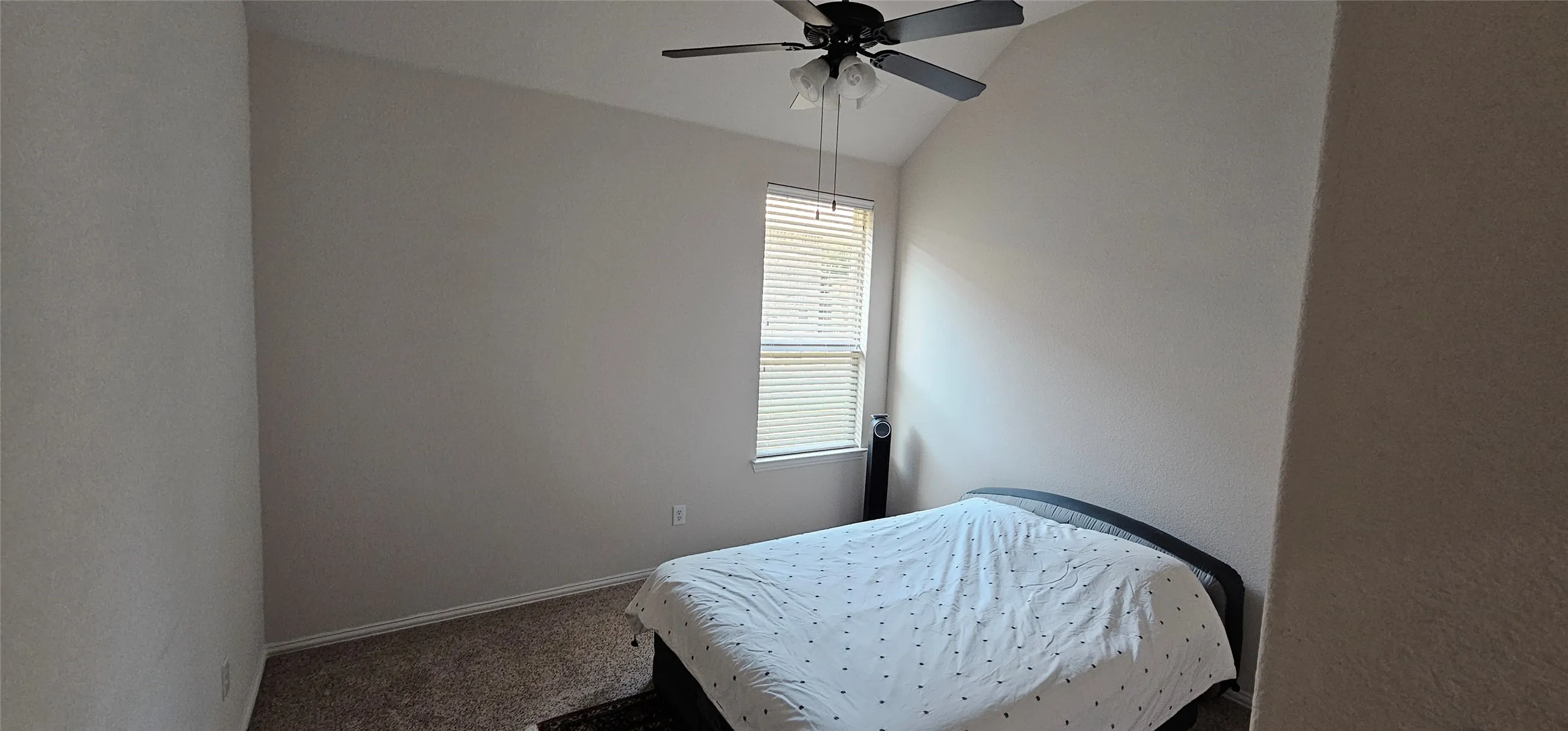 Single Family Residence For Rent in Collin County , 2908 Kirkwood Drive, Mc Kinney, Texas 75071, 3 Bedroom, 2 Bathroom, 2 Garage spaces, 2,279 Sqft, built in 2012, mls#21360883, Real Estate Agent in Mc Kinney, Homes For Rent in Collin county, Homes For Rent in Mc Kinney, Realtor in Mc Kinney Texas, Real Estate Brokerage Independent Realty Texas, Luminita Cordes Realtor