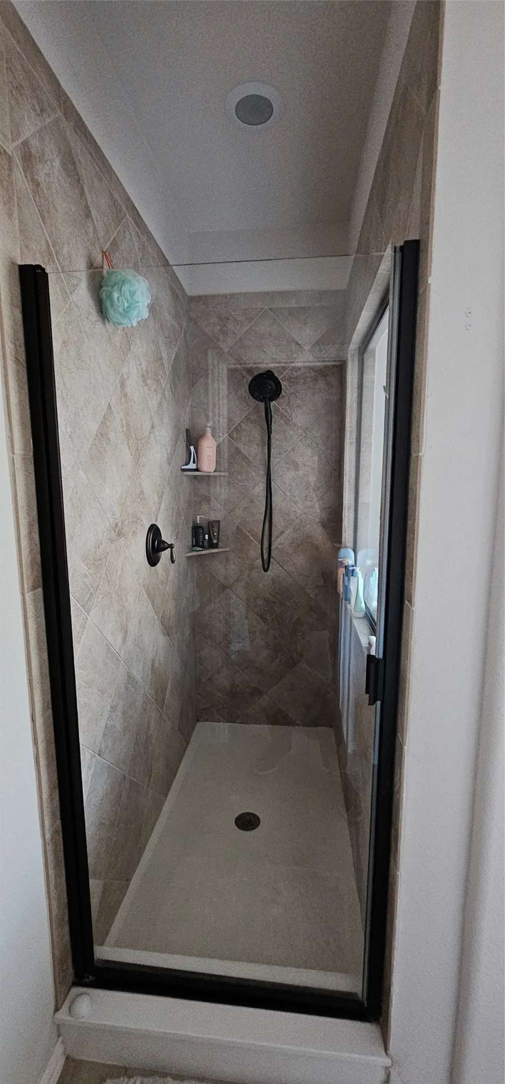 Single Family Residence For Rent in Collin County , 2908 Kirkwood Drive, Mc Kinney, Texas 75071, 3 Bedroom, 2 Bathroom, 2 Garage spaces, 2,279 Sqft, built in 2012, mls#21360883, Real Estate Agent in Mc Kinney, Homes For Rent in Collin county, Homes For Rent in Mc Kinney, Realtor in Mc Kinney Texas, Real Estate Brokerage Independent Realty Texas, Luminita Cordes Realtor