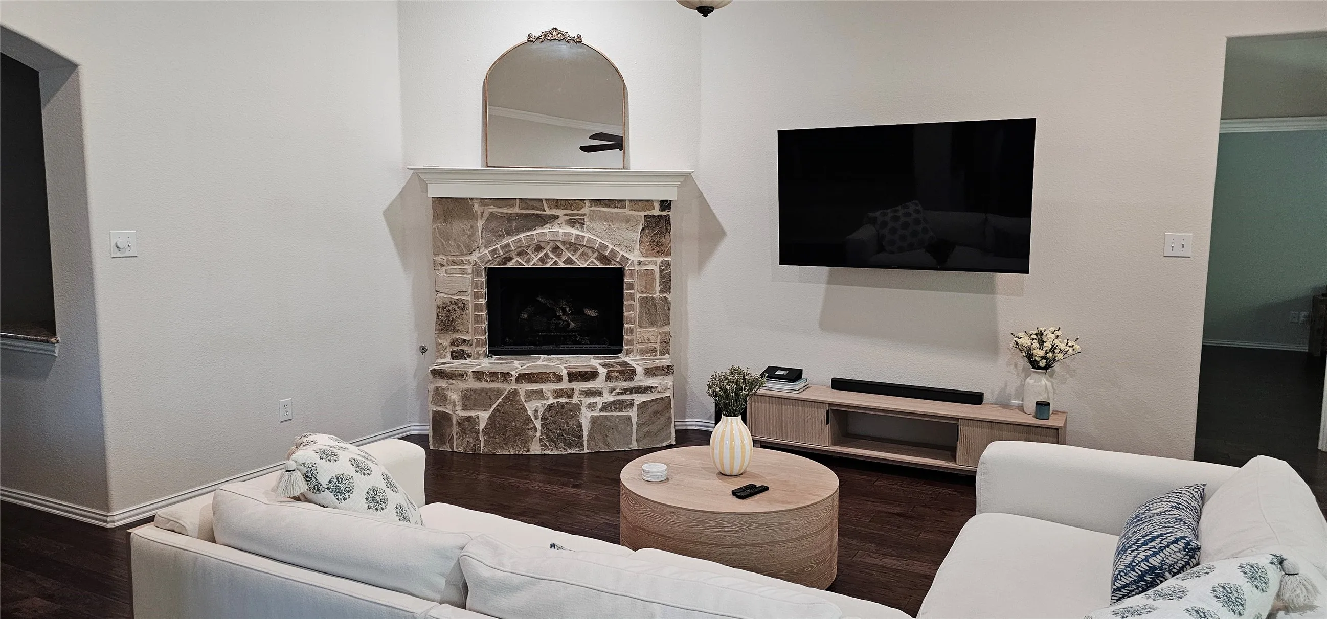 Single Family Residence For Rent in Collin County , 2908 Kirkwood Drive, Mc Kinney, Texas 75071, 3 Bedroom, 2 Bathroom, 2 Garage spaces, 2,279 Sqft, built in 2012, mls#21360883, Real Estate Agent in Mc Kinney, Homes For Rent in Collin county, Homes For Rent in Mc Kinney, Realtor in Mc Kinney Texas, Real Estate Brokerage Independent Realty Texas, Luminita Cordes Realtor