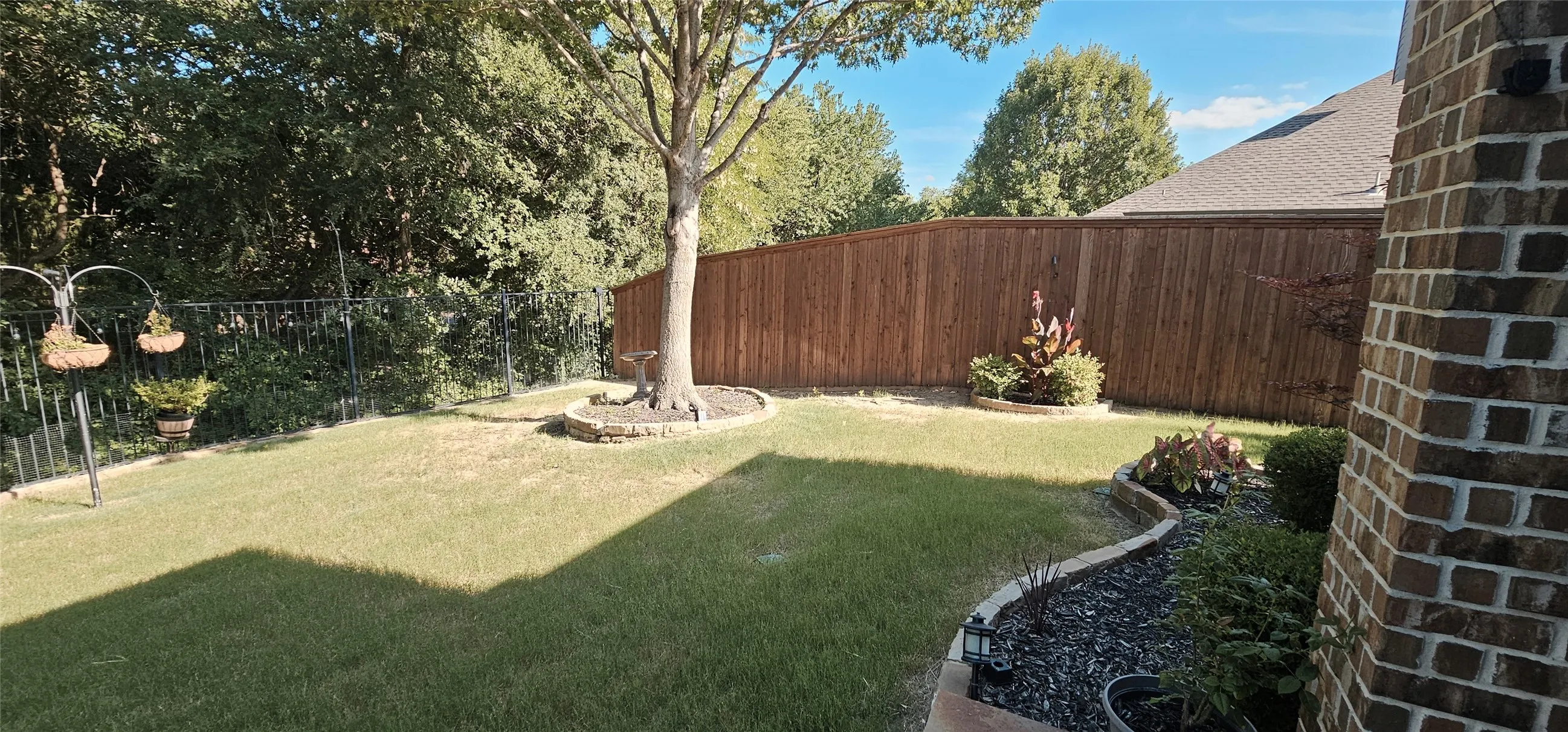 Single Family Residence For Rent in Collin County , 2908 Kirkwood Drive, Mc Kinney, Texas 75071, 3 Bedroom, 2 Bathroom, 2 Garage spaces, 2,279 Sqft, built in 2012, mls#21360883, Real Estate Agent in Mc Kinney, Homes For Rent in Collin county, Homes For Rent in Mc Kinney, Realtor in Mc Kinney Texas, Real Estate Brokerage Independent Realty Texas, Luminita Cordes Realtor