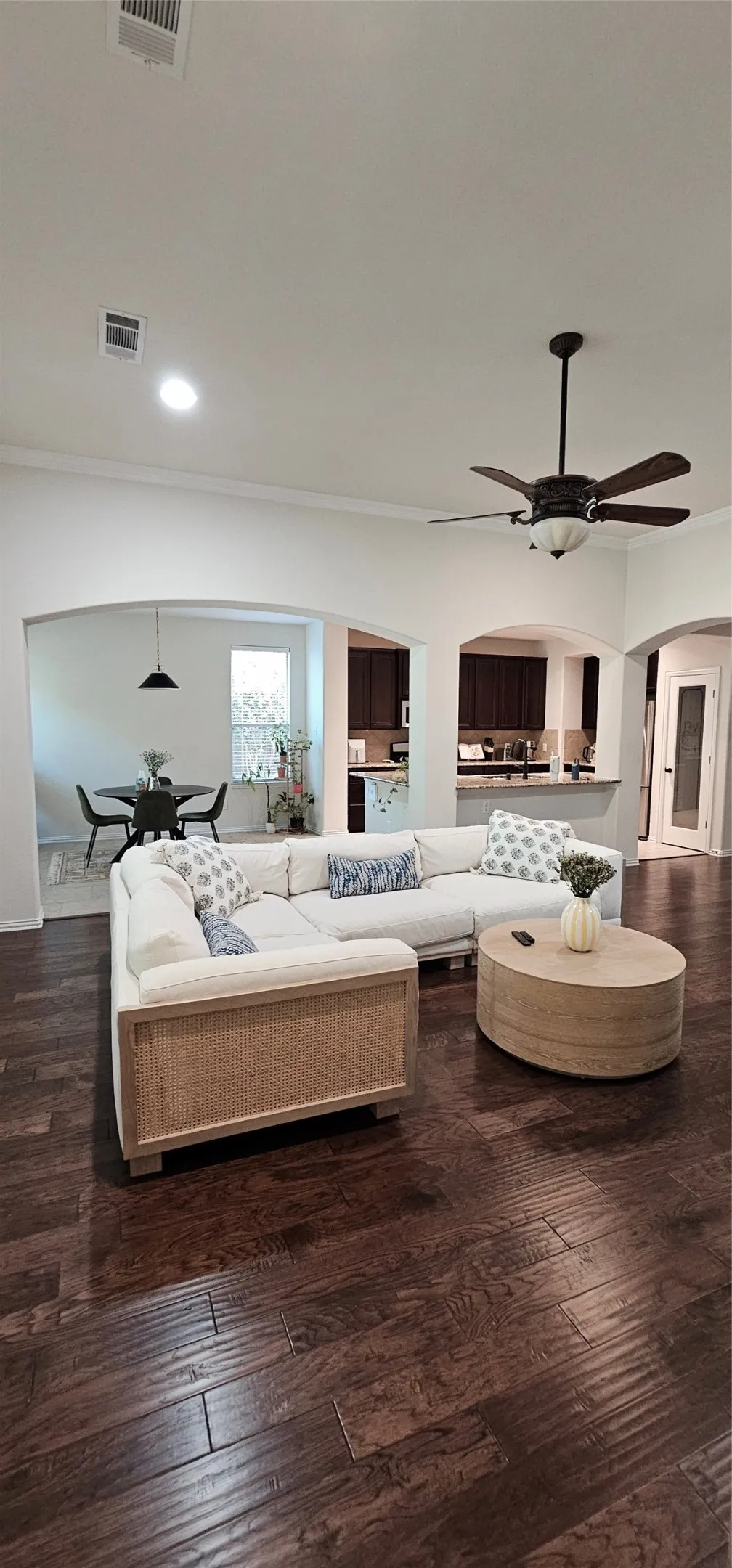 Single Family Residence For Rent in Collin County , 2908 Kirkwood Drive, Mc Kinney, Texas 75071, 3 Bedroom, 2 Bathroom, 2 Garage spaces, 2,279 Sqft, built in 2012, mls#21360883, Real Estate Agent in Mc Kinney, Homes For Rent in Collin county, Homes For Rent in Mc Kinney, Realtor in Mc Kinney Texas, Real Estate Brokerage Independent Realty Texas, Luminita Cordes Realtor