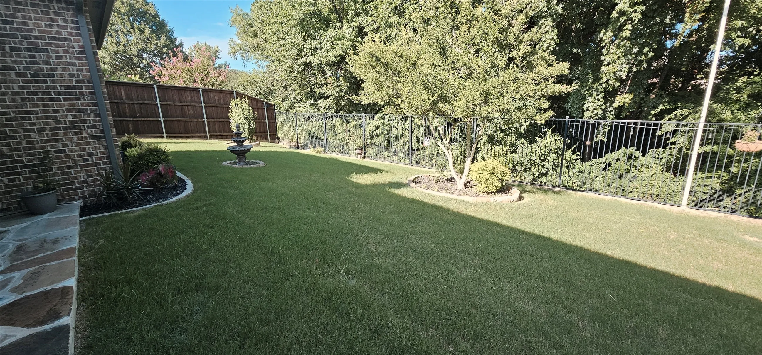 Single Family Residence For Rent in Collin County , 2908 Kirkwood Drive, Mc Kinney, Texas 75071, 3 Bedroom, 2 Bathroom, 2 Garage spaces, 2,279 Sqft, built in 2012, mls#21360883, Real Estate Agent in Mc Kinney, Homes For Rent in Collin county, Homes For Rent in Mc Kinney, Realtor in Mc Kinney Texas, Real Estate Brokerage Independent Realty Texas, Luminita Cordes Realtor