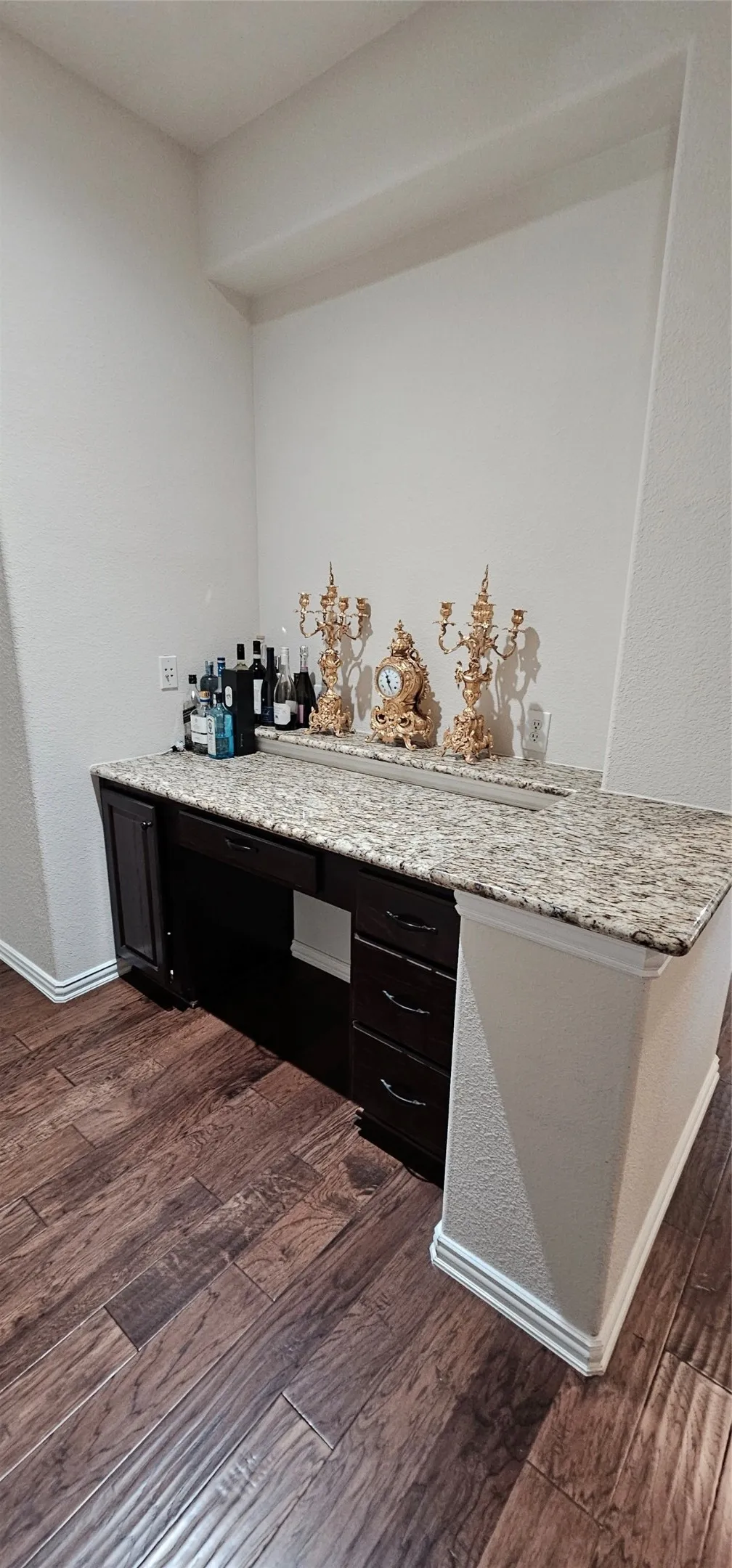 Single Family Residence For Rent in Collin County , 2908 Kirkwood Drive, Mc Kinney, Texas 75071, 3 Bedroom, 2 Bathroom, 2 Garage spaces, 2,279 Sqft, built in 2012, mls#21360883, Real Estate Agent in Mc Kinney, Homes For Rent in Collin county, Homes For Rent in Mc Kinney, Realtor in Mc Kinney Texas, Real Estate Brokerage Independent Realty Texas, Luminita Cordes Realtor