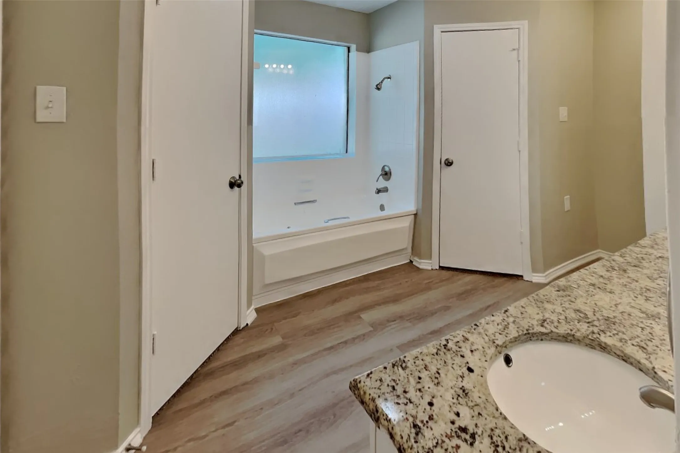 Single Family Residence For Rent in Collin County , 1217 Seabrook Drive, Plano, Texas 75023, 3 Bedroom, 2 Bathroom, 2 Garage spaces, 1,741 Sqft, built in 1981, mls#21361036, Real Estate Agent in Plano, Homes For Rent in Collin county, Homes For Rent in Plano, Realtor in Plano Texas, Real Estate Brokerage Independent Realty Texas, Luminita Cordes Realtor