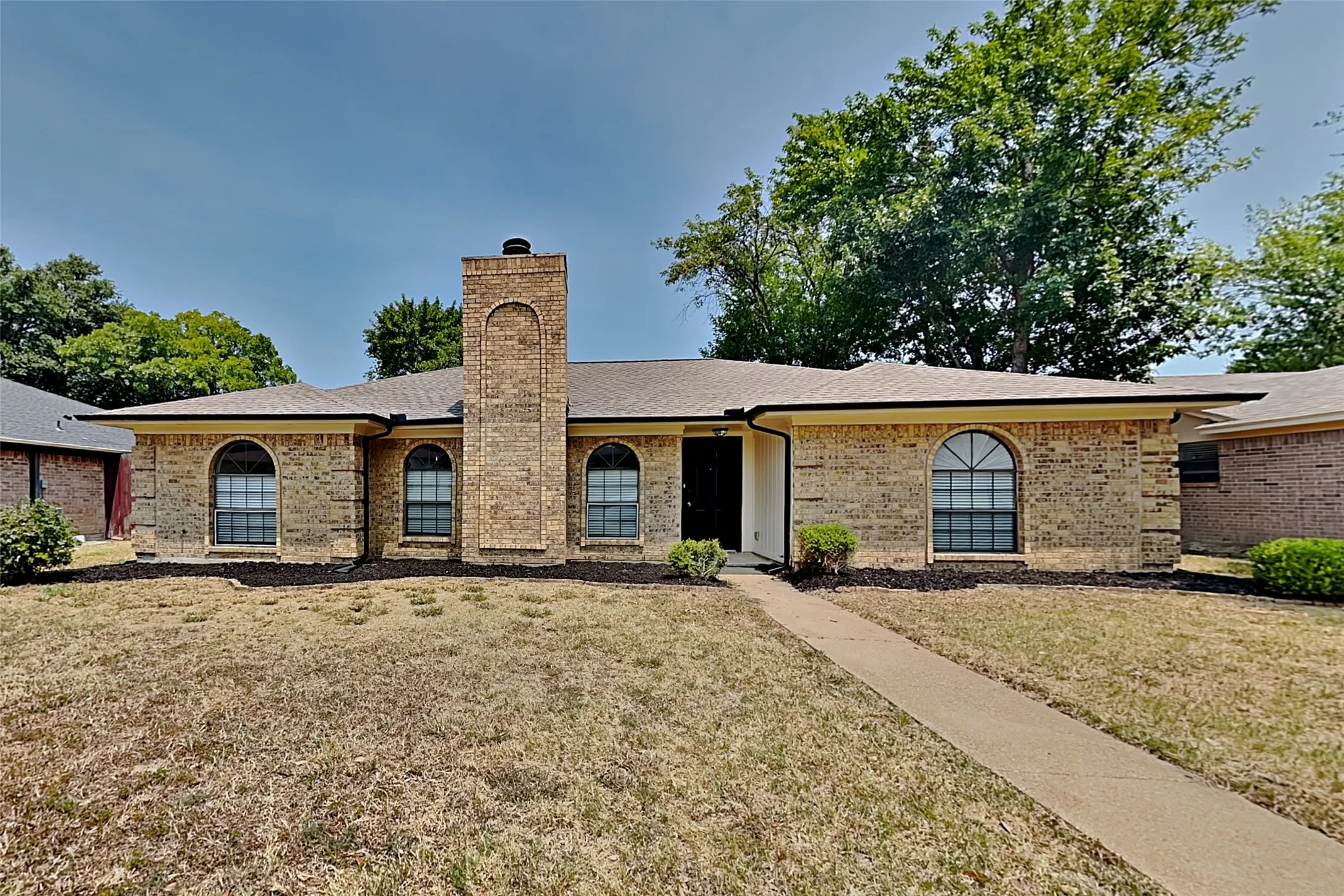 Single Family Residence For Rent in Collin County , 1217 Seabrook Drive, Plano, Texas 75023, 3 Bedroom, 2 Bathroom, 2 Garage spaces, 1,741 Sqft, built in 1981, mls#21361036, Real Estate Agent in Plano, Homes For Rent in Collin county, Homes For Rent in Plano, Realtor in Plano Texas, Real Estate Brokerage Independent Realty Texas, Luminita Cordes Realtor