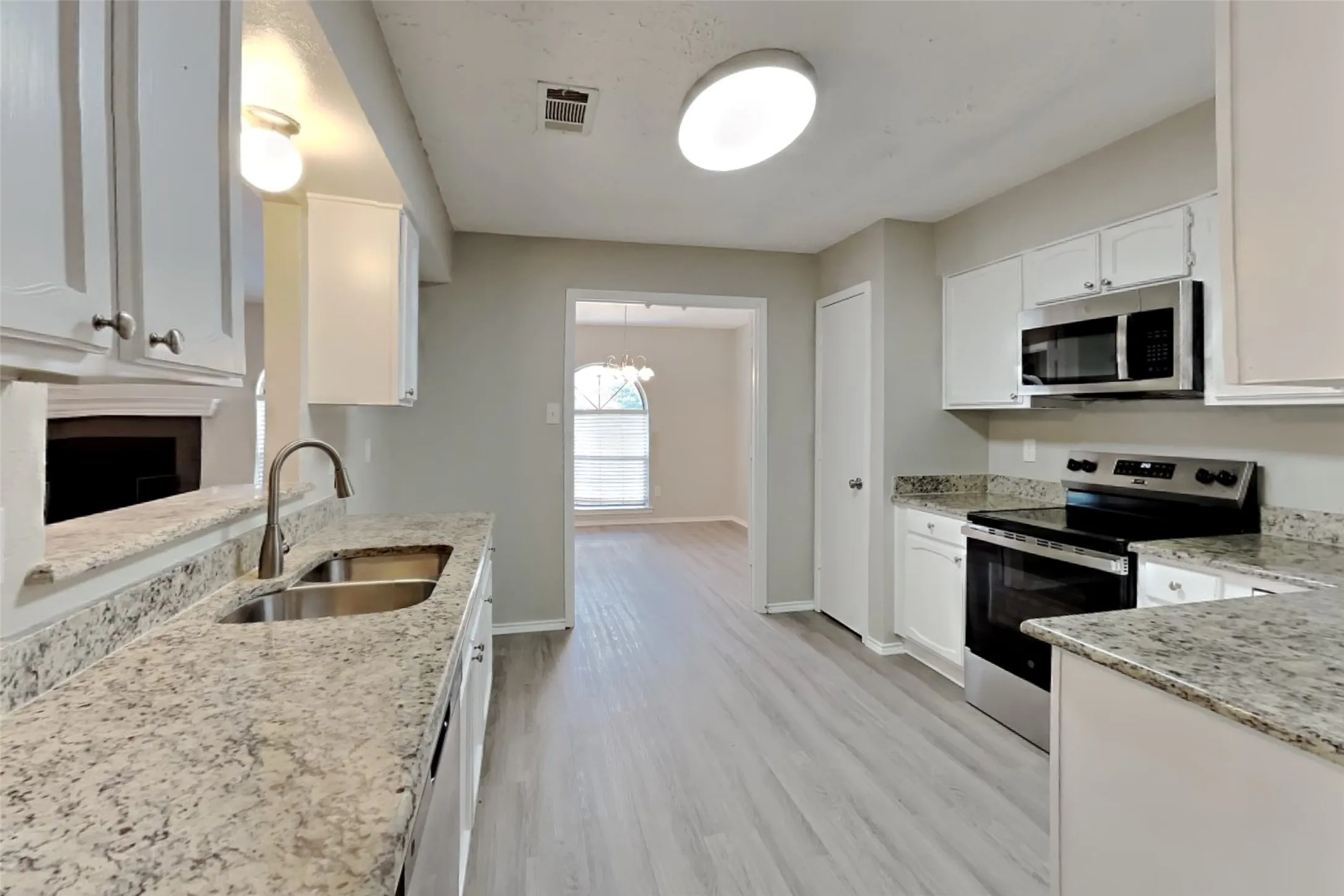 Single Family Residence For Rent in Collin County , 1217 Seabrook Drive, Plano, Texas 75023, 3 Bedroom, 2 Bathroom, 2 Garage spaces, 1,741 Sqft, built in 1981, mls#21361036, Real Estate Agent in Plano, Homes For Rent in Collin county, Homes For Rent in Plano, Realtor in Plano Texas, Real Estate Brokerage Independent Realty Texas, Luminita Cordes Realtor