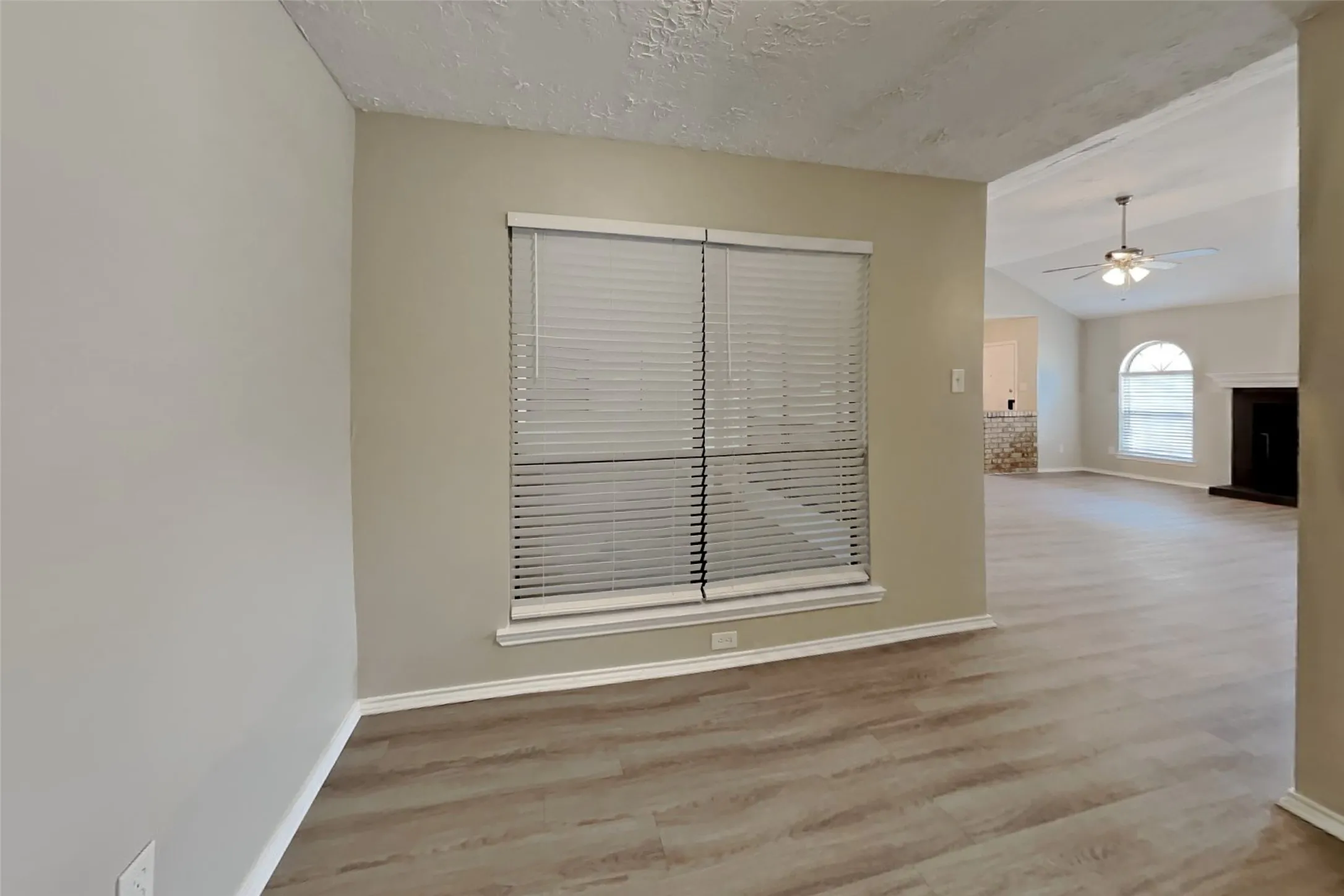 Single Family Residence For Rent in Collin County , 1217 Seabrook Drive, Plano, Texas 75023, 3 Bedroom, 2 Bathroom, 2 Garage spaces, 1,741 Sqft, built in 1981, mls#21361036, Real Estate Agent in Plano, Homes For Rent in Collin county, Homes For Rent in Plano, Realtor in Plano Texas, Real Estate Brokerage Independent Realty Texas, Luminita Cordes Realtor
