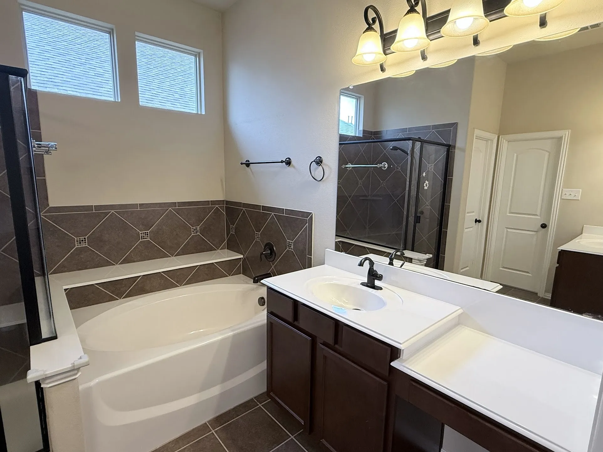 Single Family Residence For Rent in Collin County , 2612 Patriot Drive, Melissa, Texas 75454, 3 Bedroom, 2 Bathroom, 2 Garage spaces, 1,992 Sqft, built in 2012, mls#21361026, Real Estate Agent in Melissa, Homes For Rent in Collin county, Homes For Rent in Melissa, Realtor in Melissa Texas, Real Estate Brokerage Independent Realty Texas, Luminita Cordes Realtor