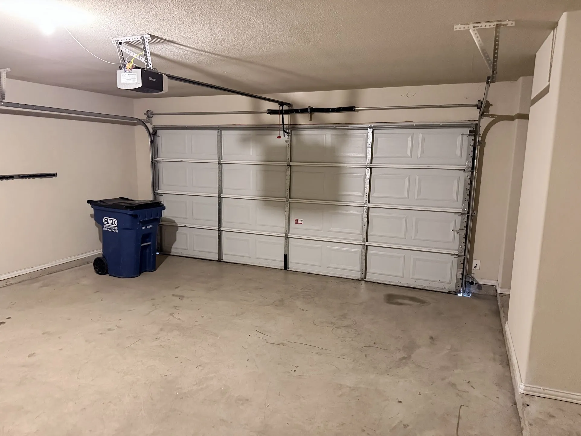 Single Family Residence For Rent in Collin County , 2612 Patriot Drive, Melissa, Texas 75454, 3 Bedroom, 2 Bathroom, 2 Garage spaces, 1,992 Sqft, built in 2012, mls#21361026, Real Estate Agent in Melissa, Homes For Rent in Collin county, Homes For Rent in Melissa, Realtor in Melissa Texas, Real Estate Brokerage Independent Realty Texas, Luminita Cordes Realtor