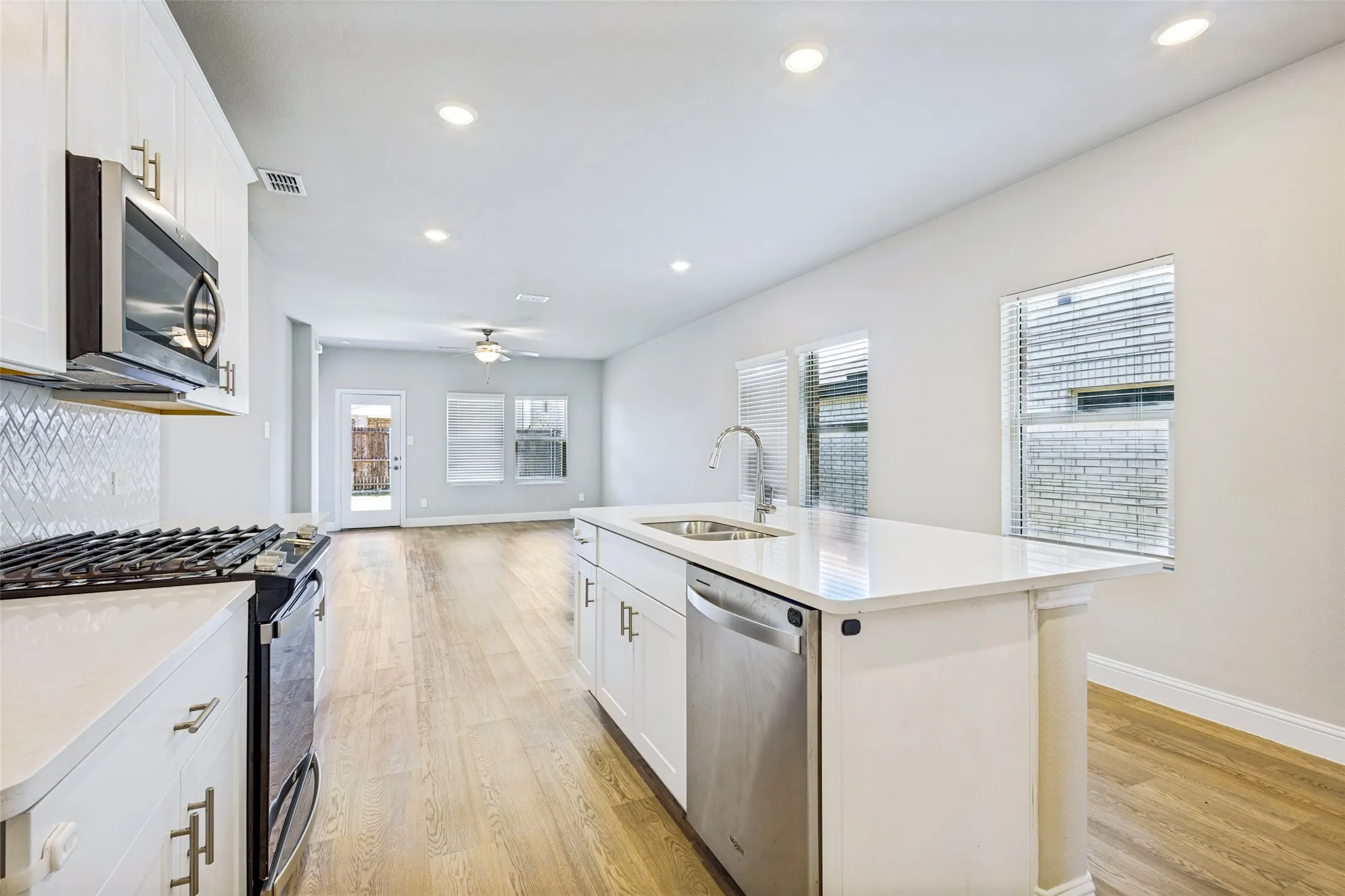 Single Family Residence For Rent in Collin County , 801 Mc Kenna Drive, Lowry Crossing, Texas 75069, 4 Bedroom, 2 Bathroom, 2 Garage spaces, 1,605 Sqft, built in 2024, mls#21359402, Real Estate Agent in Lowry Crossing, Homes For Rent in Collin county, Homes For Rent in Lowry Crossing, Realtor in Lowry Crossing Texas, Real Estate Brokerage Independent Realty Texas, Luminita Cordes Realtor
