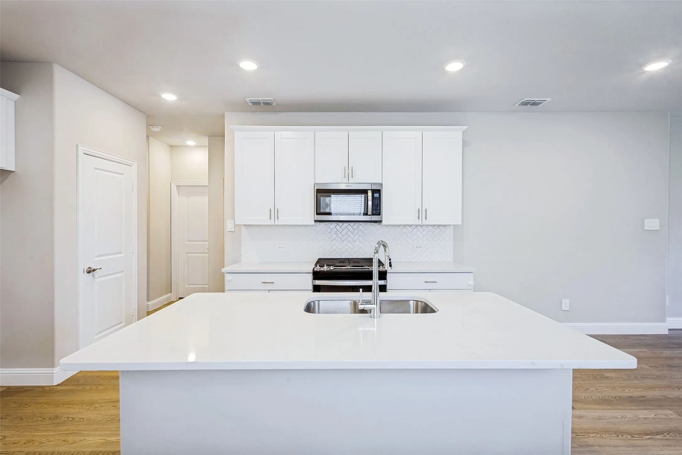 Single Family Residence For Rent in Collin County , 801 Mc Kenna Drive, Lowry Crossing, Texas 75069, 4 Bedroom, 2 Bathroom, 2 Garage spaces, 1,605 Sqft, built in 2024, mls#21359402, Real Estate Agent in Lowry Crossing, Homes For Rent in Collin county, Homes For Rent in Lowry Crossing, Realtor in Lowry Crossing Texas, Real Estate Brokerage Independent Realty Texas, Luminita Cordes Realtor