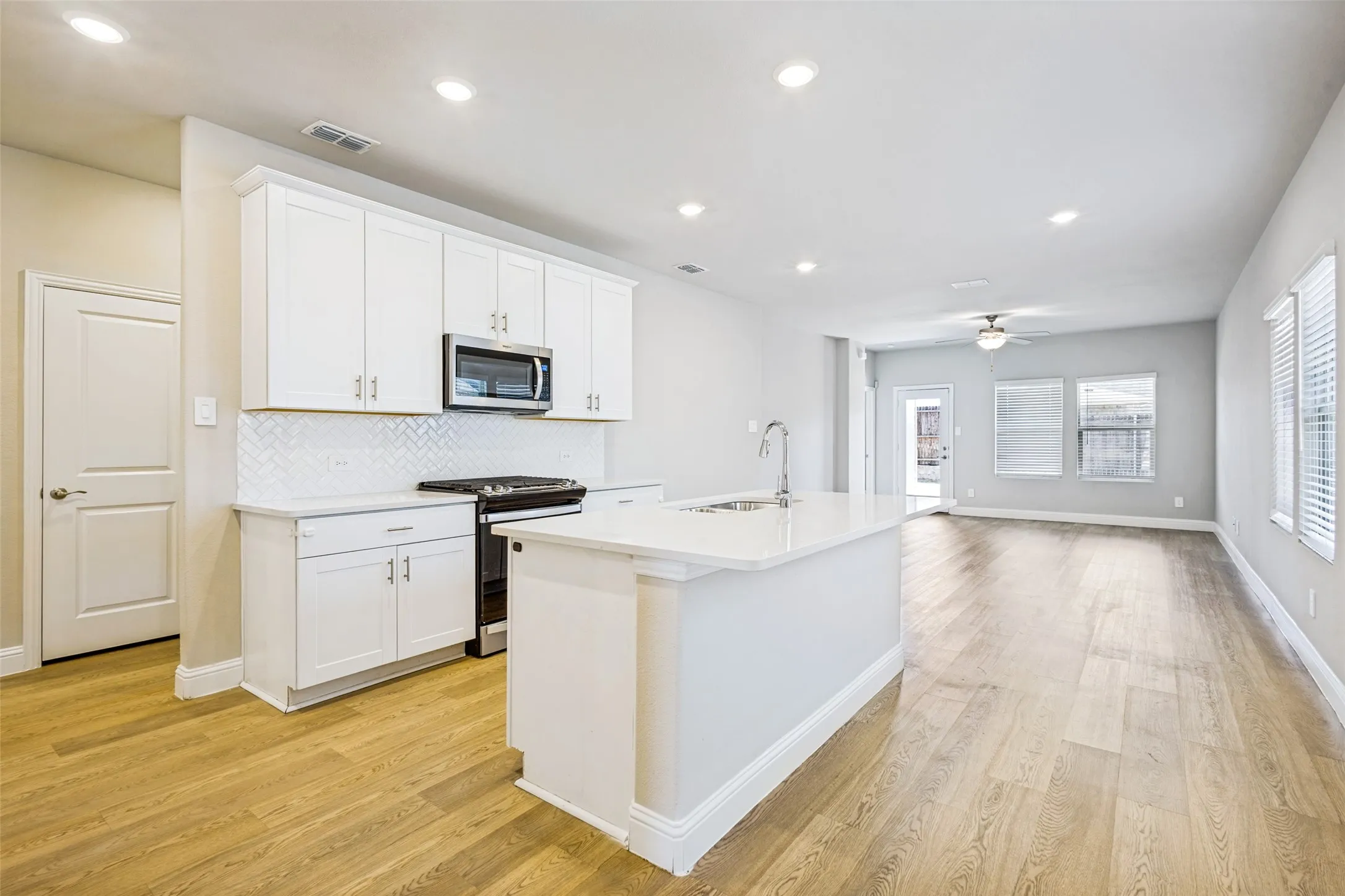 Single Family Residence For Rent in Collin County , 801 Mc Kenna Drive, Lowry Crossing, Texas 75069, 4 Bedroom, 2 Bathroom, 2 Garage spaces, 1,605 Sqft, built in 2024, mls#21359402, Real Estate Agent in Lowry Crossing, Homes For Rent in Collin county, Homes For Rent in Lowry Crossing, Realtor in Lowry Crossing Texas, Real Estate Brokerage Independent Realty Texas, Luminita Cordes Realtor