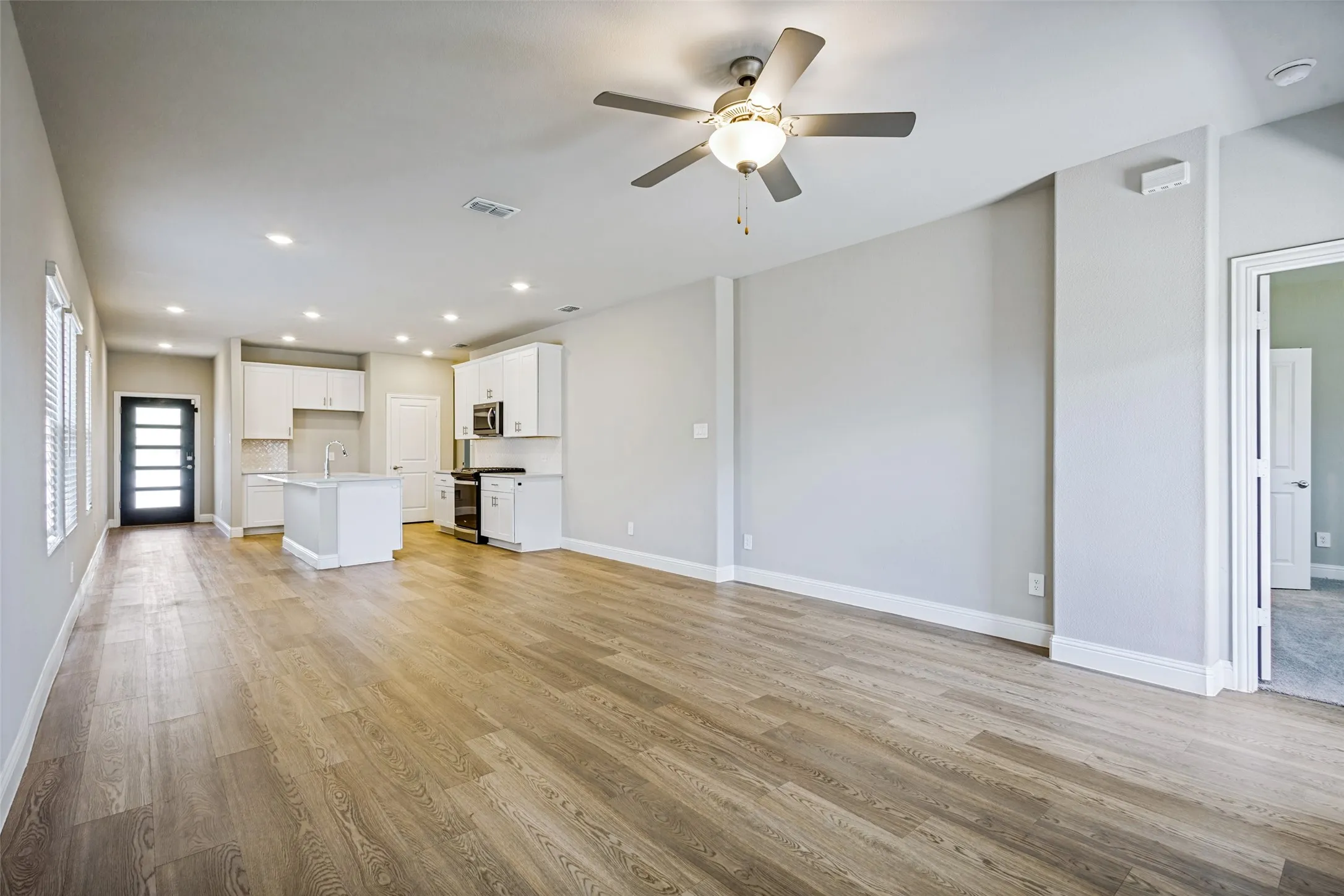 Single Family Residence For Rent in Collin County , 801 Mc Kenna Drive, Lowry Crossing, Texas 75069, 4 Bedroom, 2 Bathroom, 2 Garage spaces, 1,605 Sqft, built in 2024, mls#21359402, Real Estate Agent in Lowry Crossing, Homes For Rent in Collin county, Homes For Rent in Lowry Crossing, Realtor in Lowry Crossing Texas, Real Estate Brokerage Independent Realty Texas, Luminita Cordes Realtor