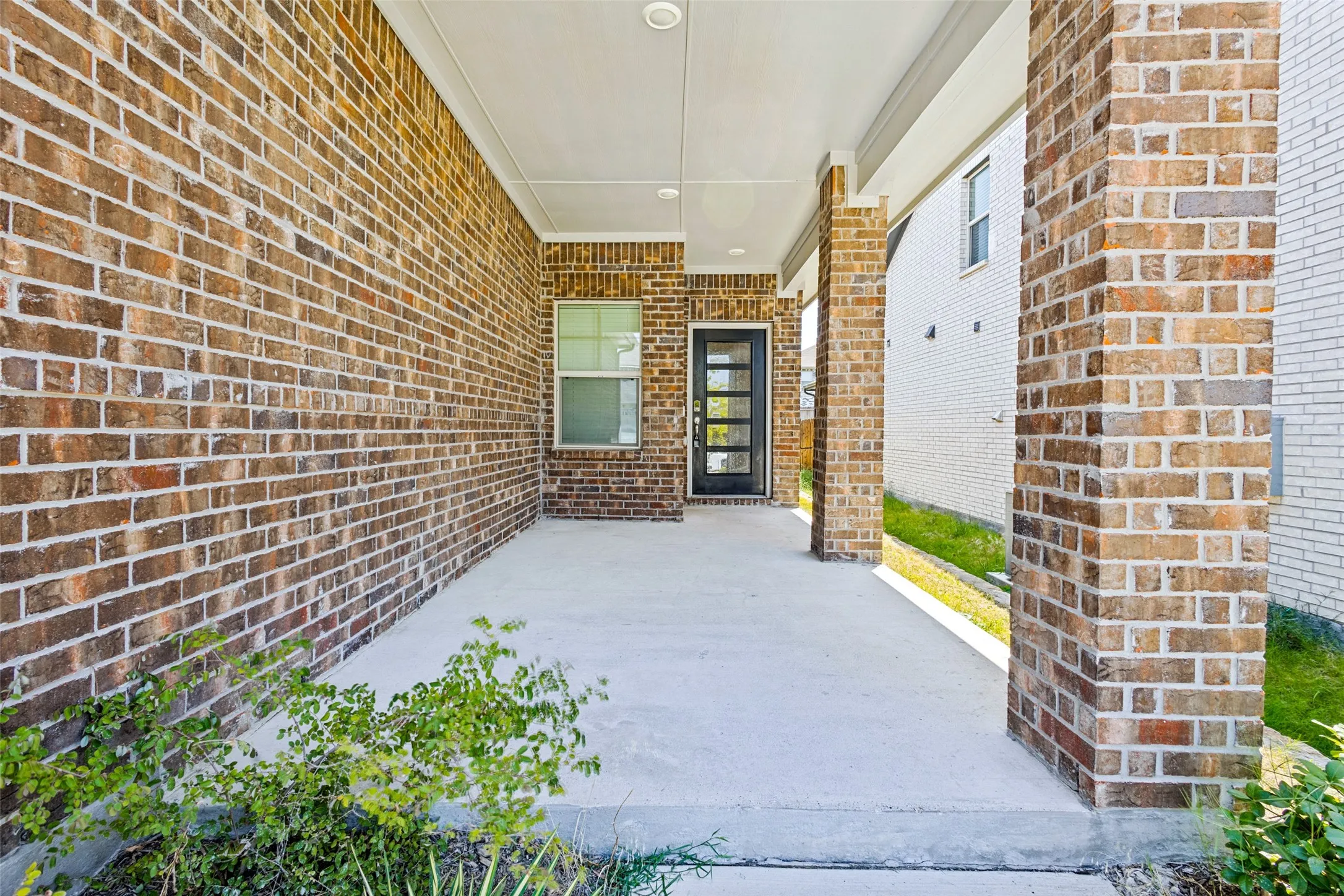 Single Family Residence For Rent in Collin County , 801 Mc Kenna Drive, Lowry Crossing, Texas 75069, 4 Bedroom, 2 Bathroom, 2 Garage spaces, 1,605 Sqft, built in 2024, mls#21359402, Real Estate Agent in Lowry Crossing, Homes For Rent in Collin county, Homes For Rent in Lowry Crossing, Realtor in Lowry Crossing Texas, Real Estate Brokerage Independent Realty Texas, Luminita Cordes Realtor