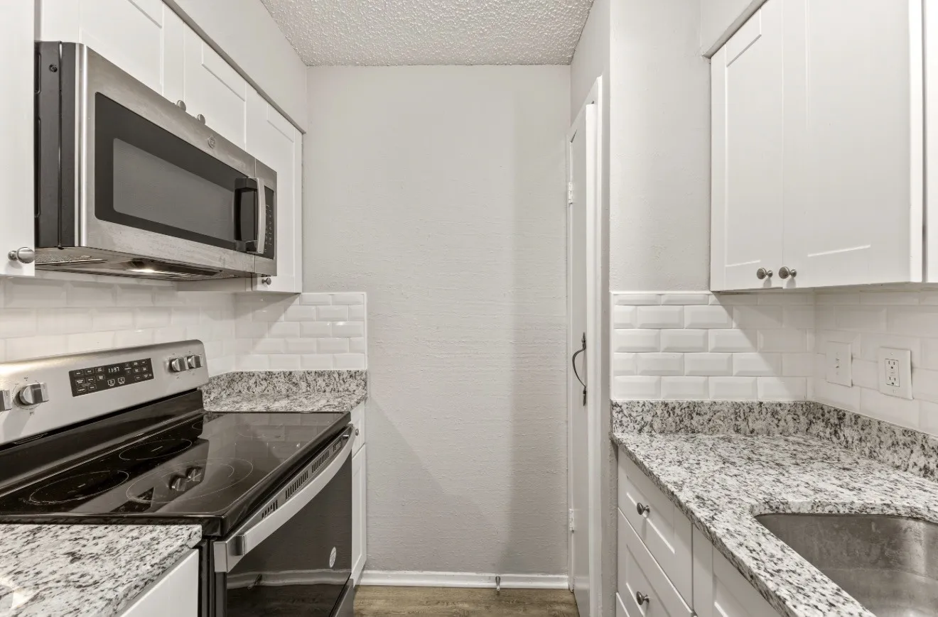 Condominium For Rent in Dallas County , 4859 Cedar Springs Road 152, Dallas, Texas 75219, 2 Bedroom, 1 Bathroom, 1 Garage spaces, 841 Sqft, built in 1970, mls#21361055, Real Estate Agent in Dallas, Homes For Rent in Dallas county, Homes For Rent in Dallas, Realtor in Dallas Texas, Real Estate Brokerage Independent Realty Texas, Luminita Cordes Realtor
