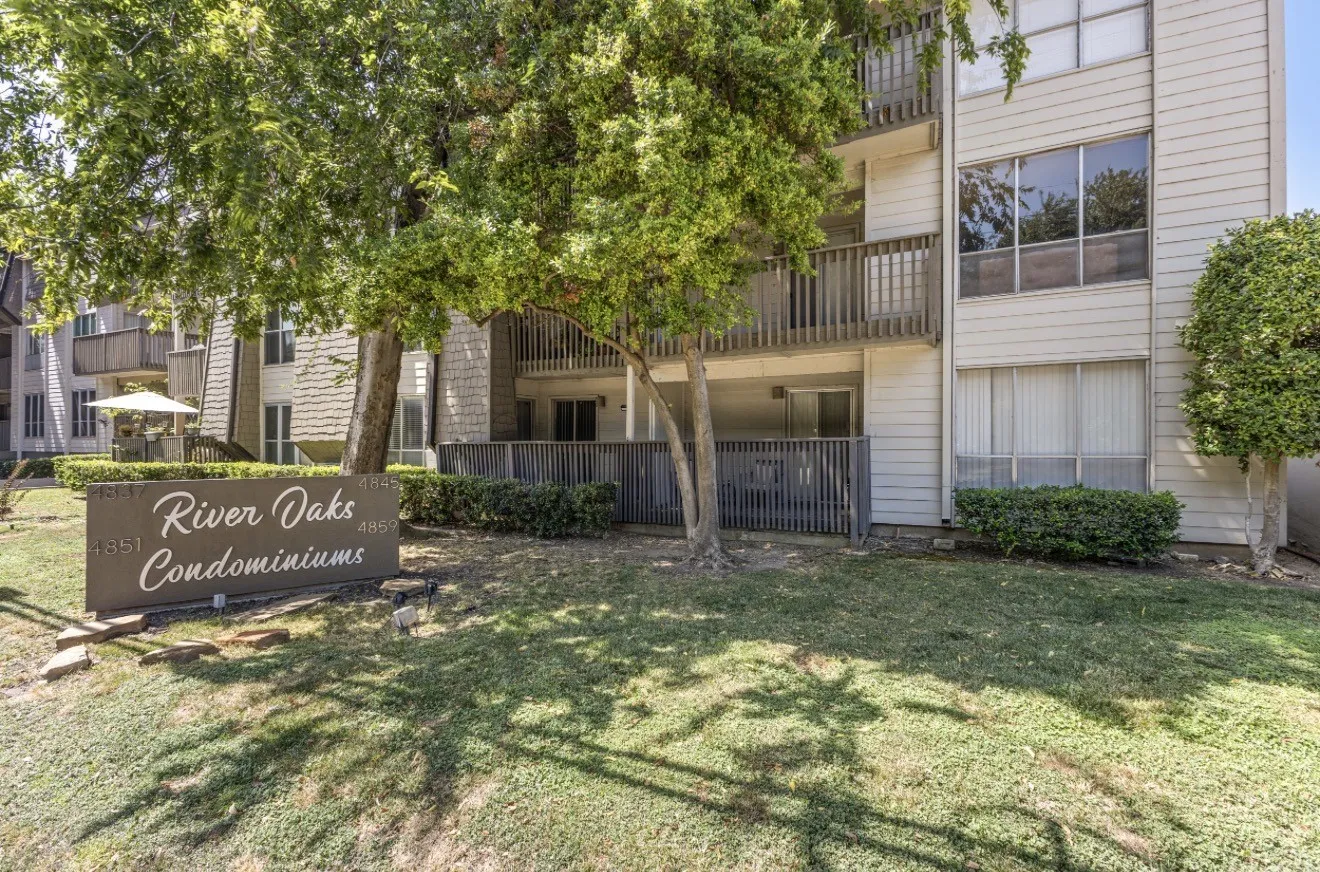 Condominium For Rent in Dallas County , 4859 Cedar Springs Road 152, Dallas, Texas 75219, 2 Bedroom, 1 Bathroom, 1 Garage spaces, 841 Sqft, built in 1970, mls#21361055, Real Estate Agent in Dallas, Homes For Rent in Dallas county, Homes For Rent in Dallas, Realtor in Dallas Texas, Real Estate Brokerage Independent Realty Texas, Luminita Cordes Realtor