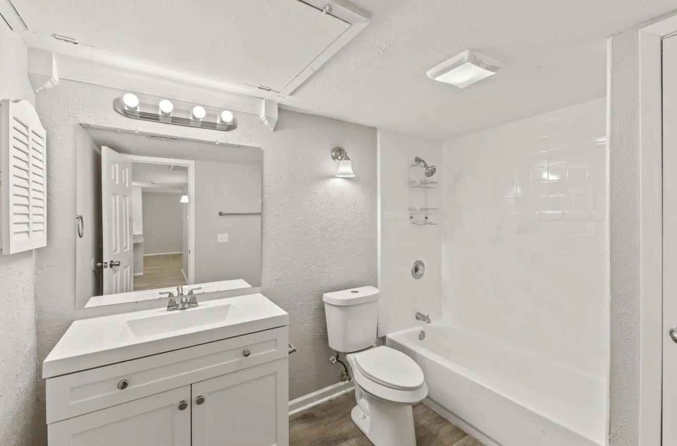 Condominium For Rent in Dallas County , 4859 Cedar Springs Road 152, Dallas, Texas 75219, 2 Bedroom, 1 Bathroom, 1 Garage spaces, 841 Sqft, built in 1970, mls#21361055, Real Estate Agent in Dallas, Homes For Rent in Dallas county, Homes For Rent in Dallas, Realtor in Dallas Texas, Real Estate Brokerage Independent Realty Texas, Luminita Cordes Realtor